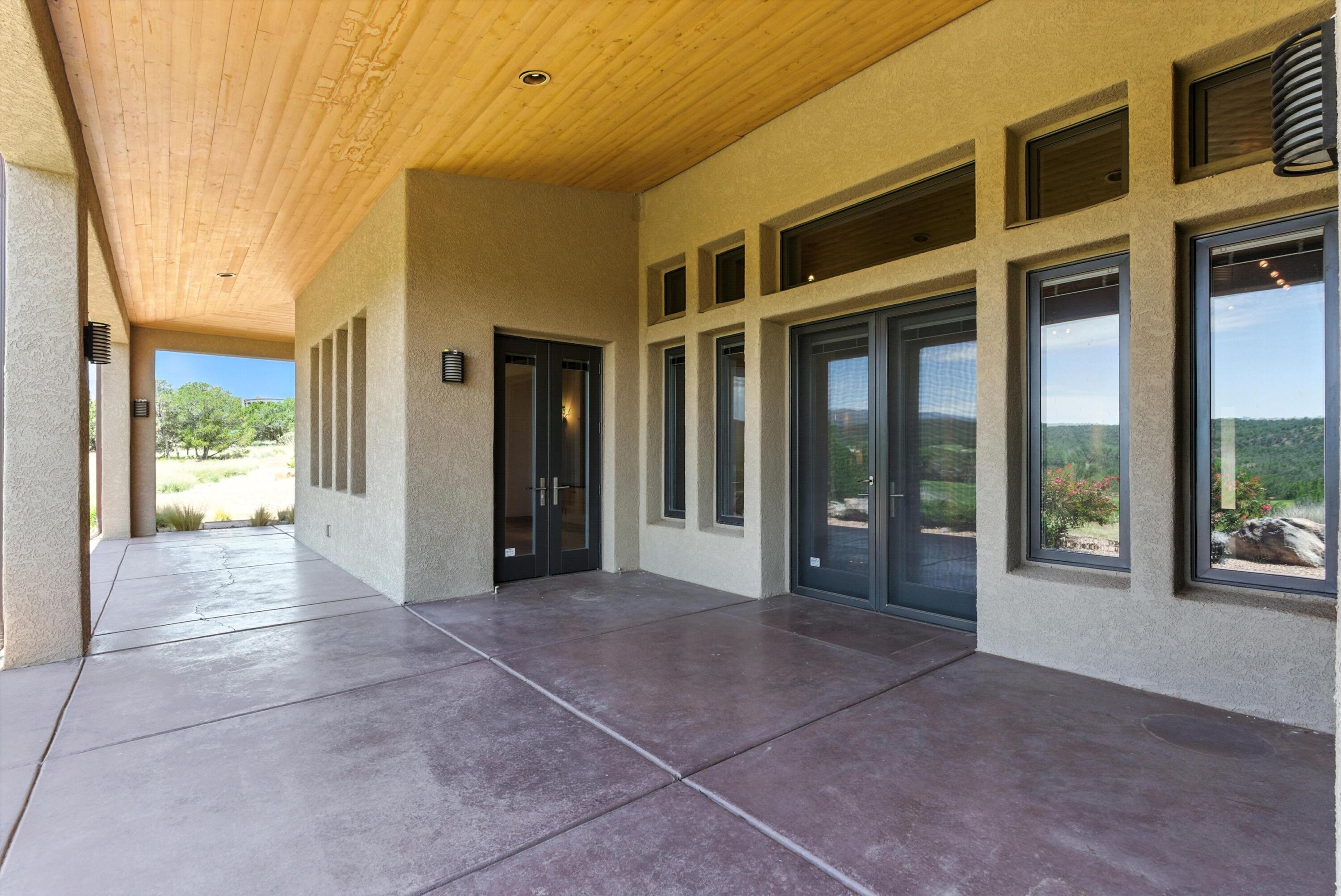 29 Hogan Ct Court