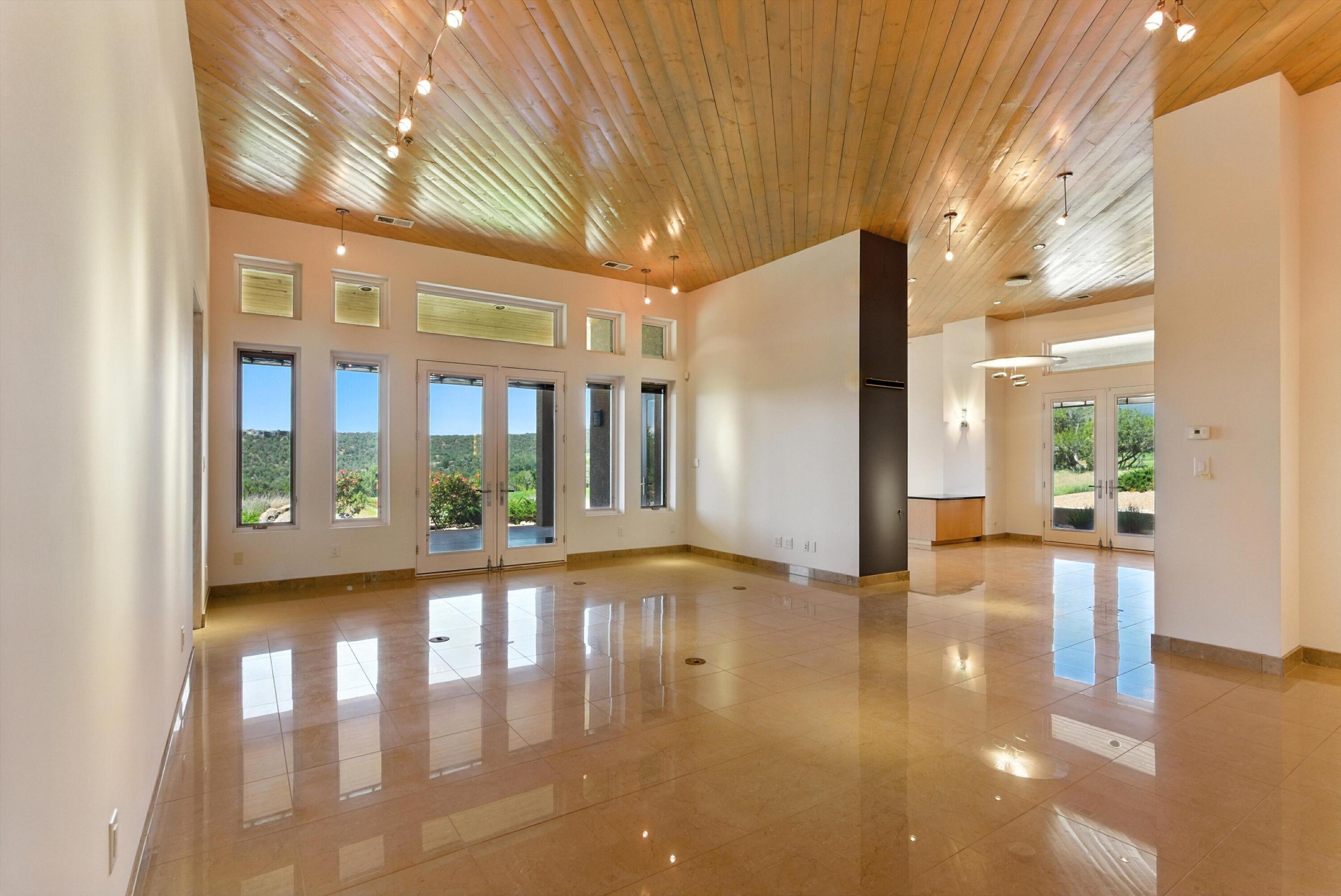 29 Hogan Ct Court
