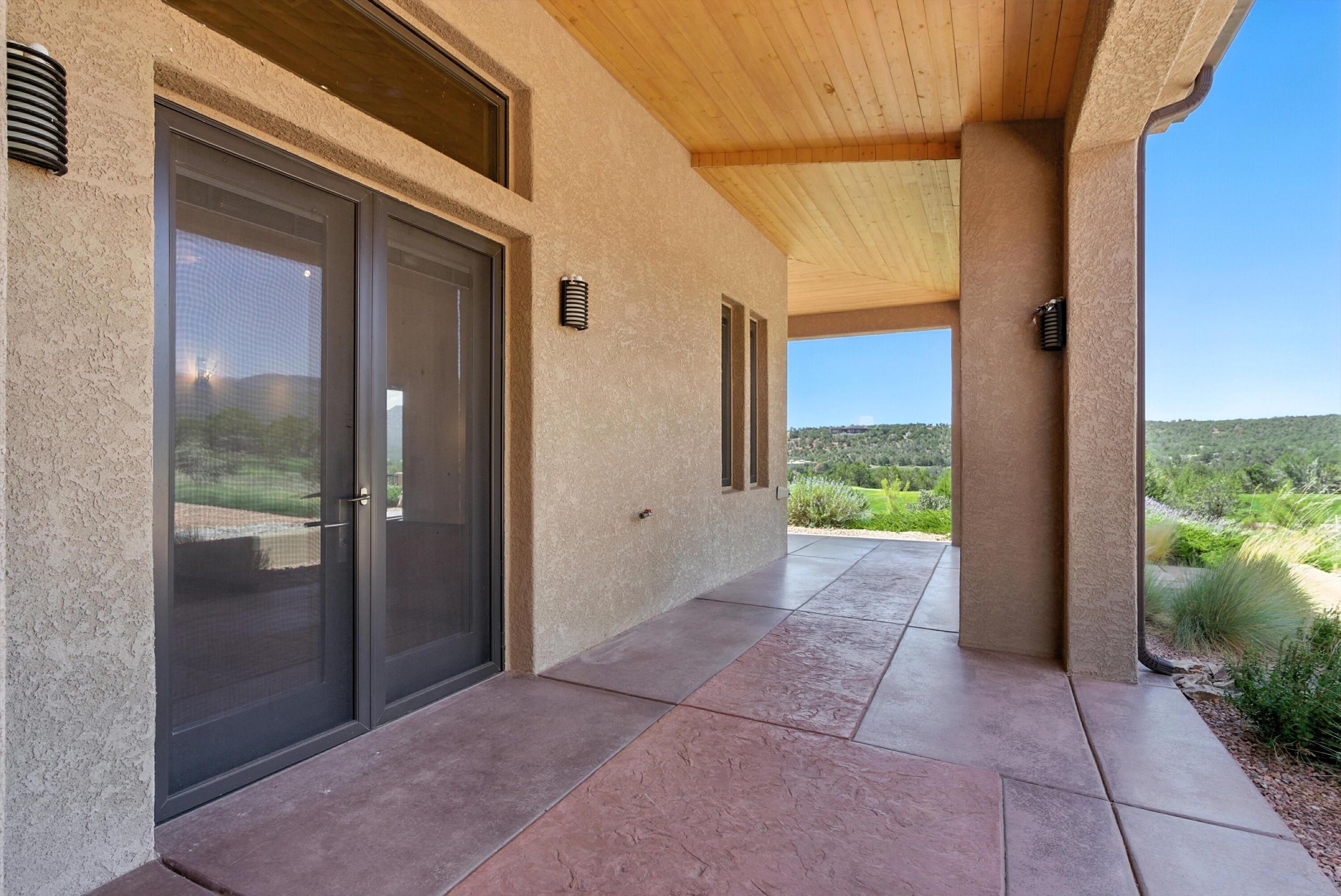29 Hogan Ct Court
