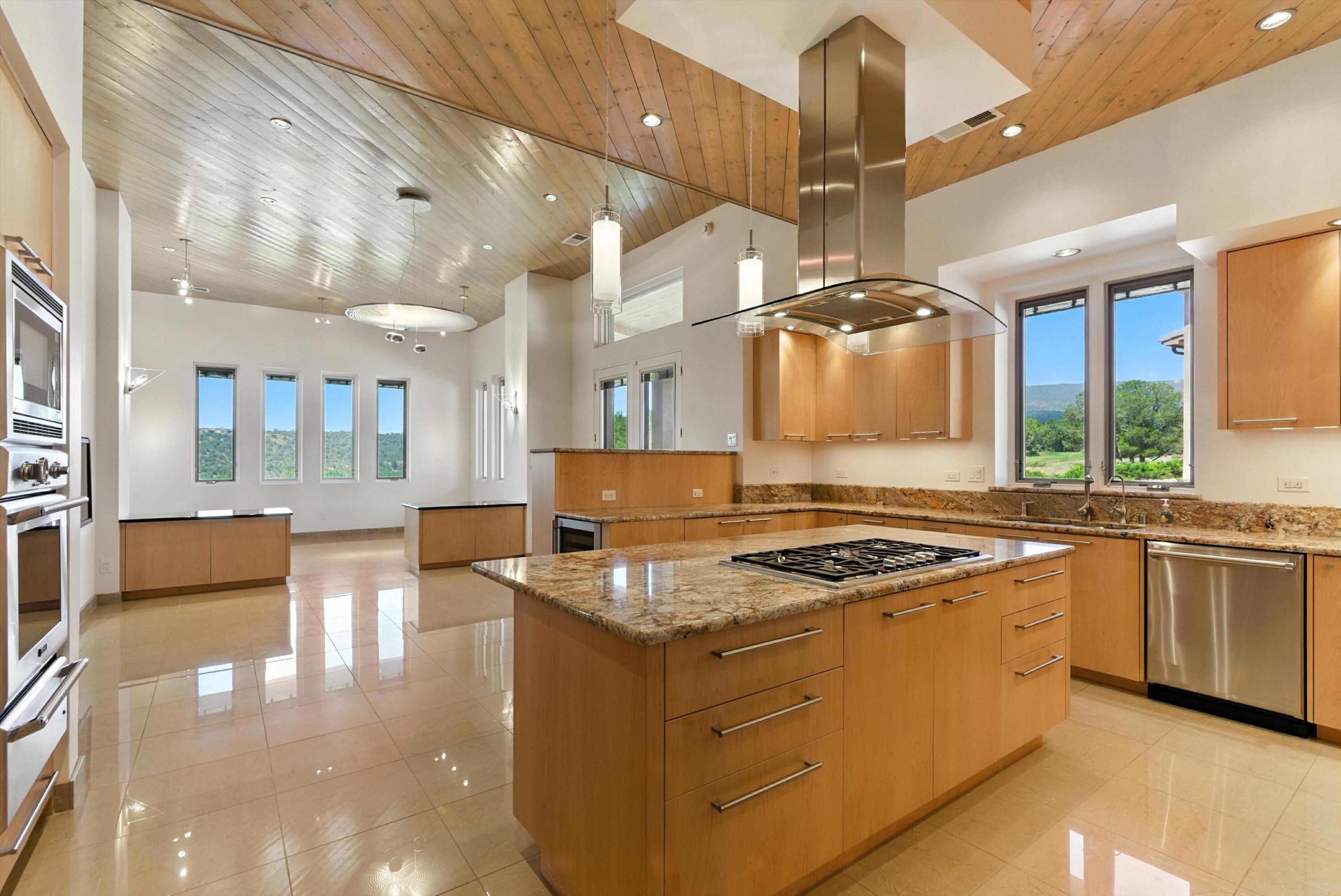 29 Hogan Ct Court