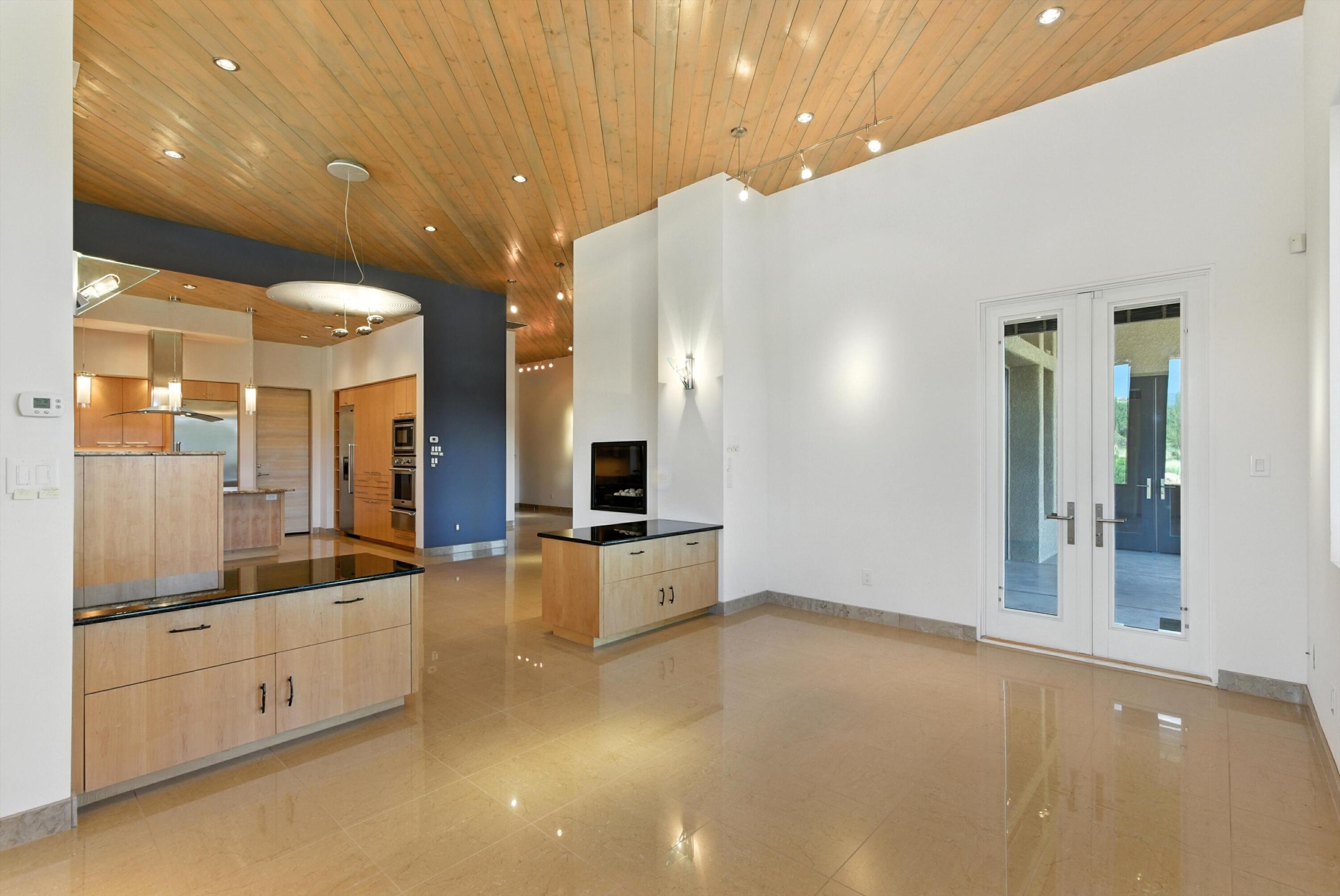 29 Hogan Ct Court