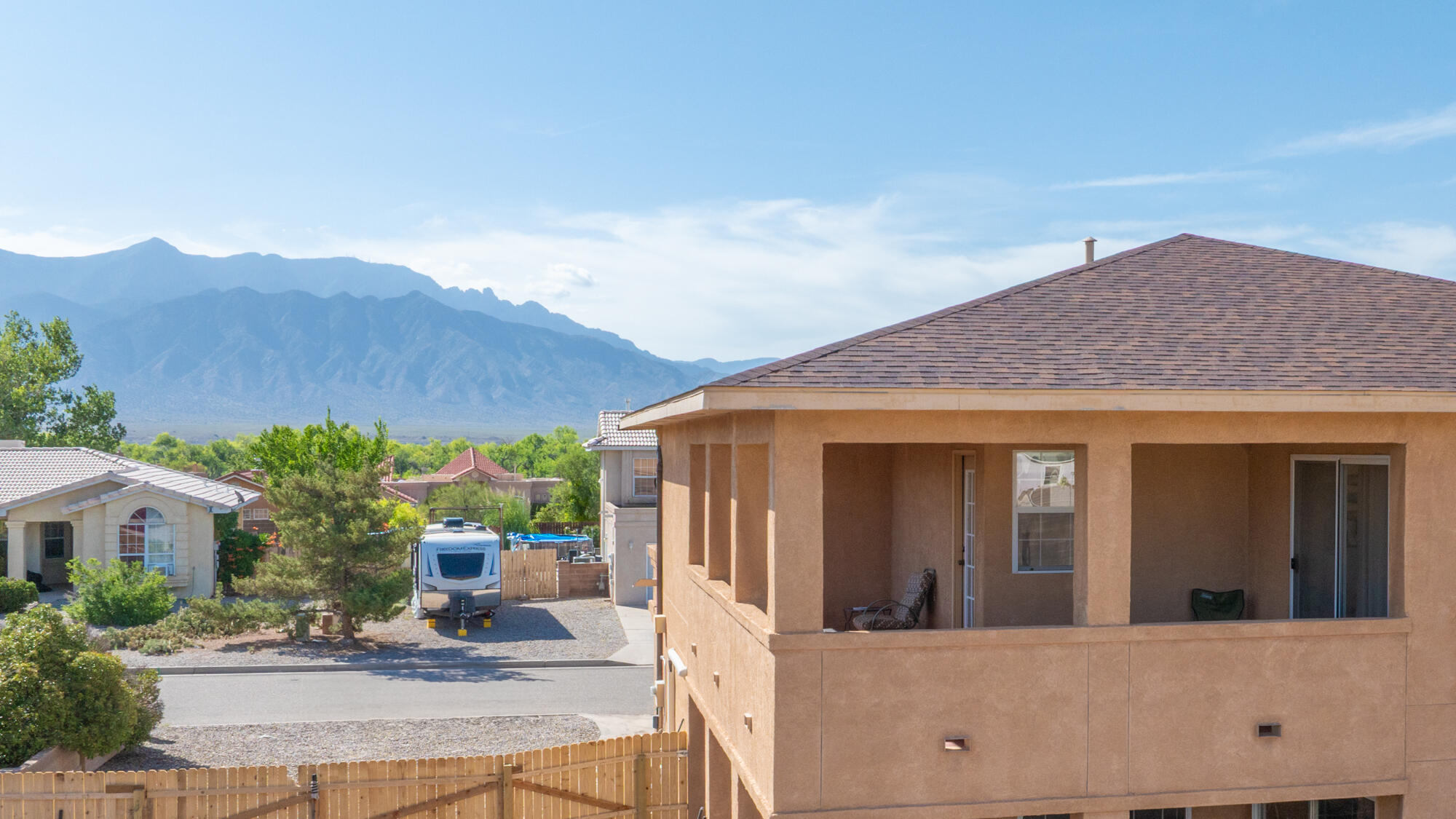 2472 MANZANO Loop NE