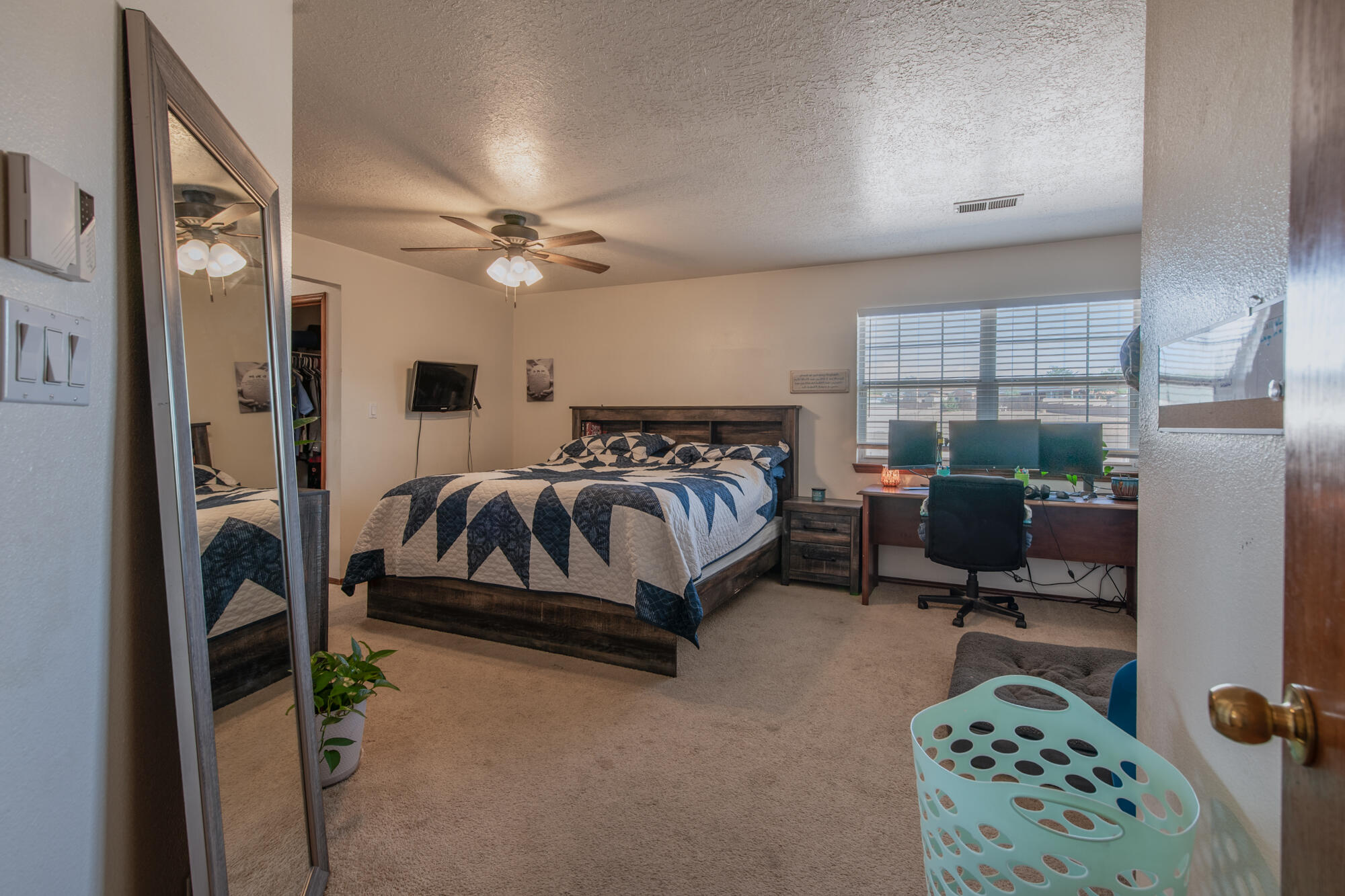 2472 MANZANO Loop NE