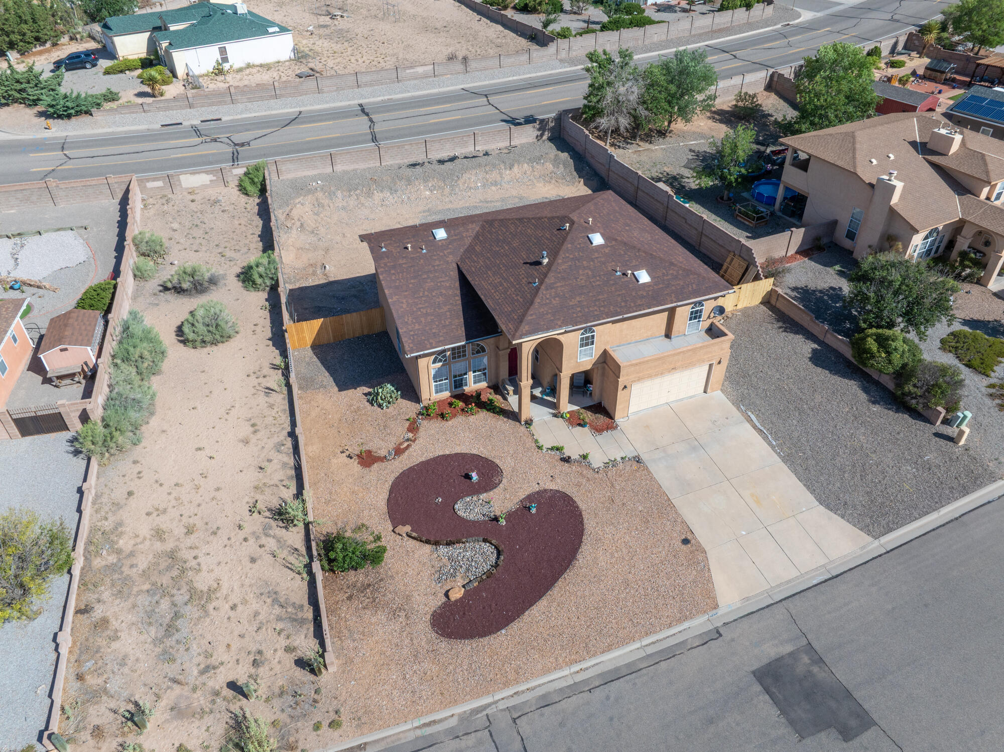 2472 MANZANO Loop NE