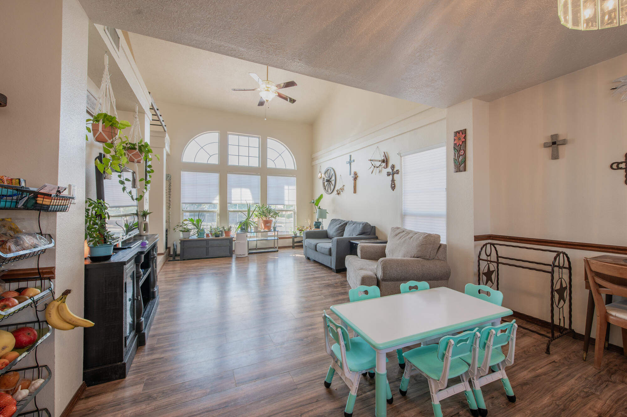 2472 MANZANO Loop NE