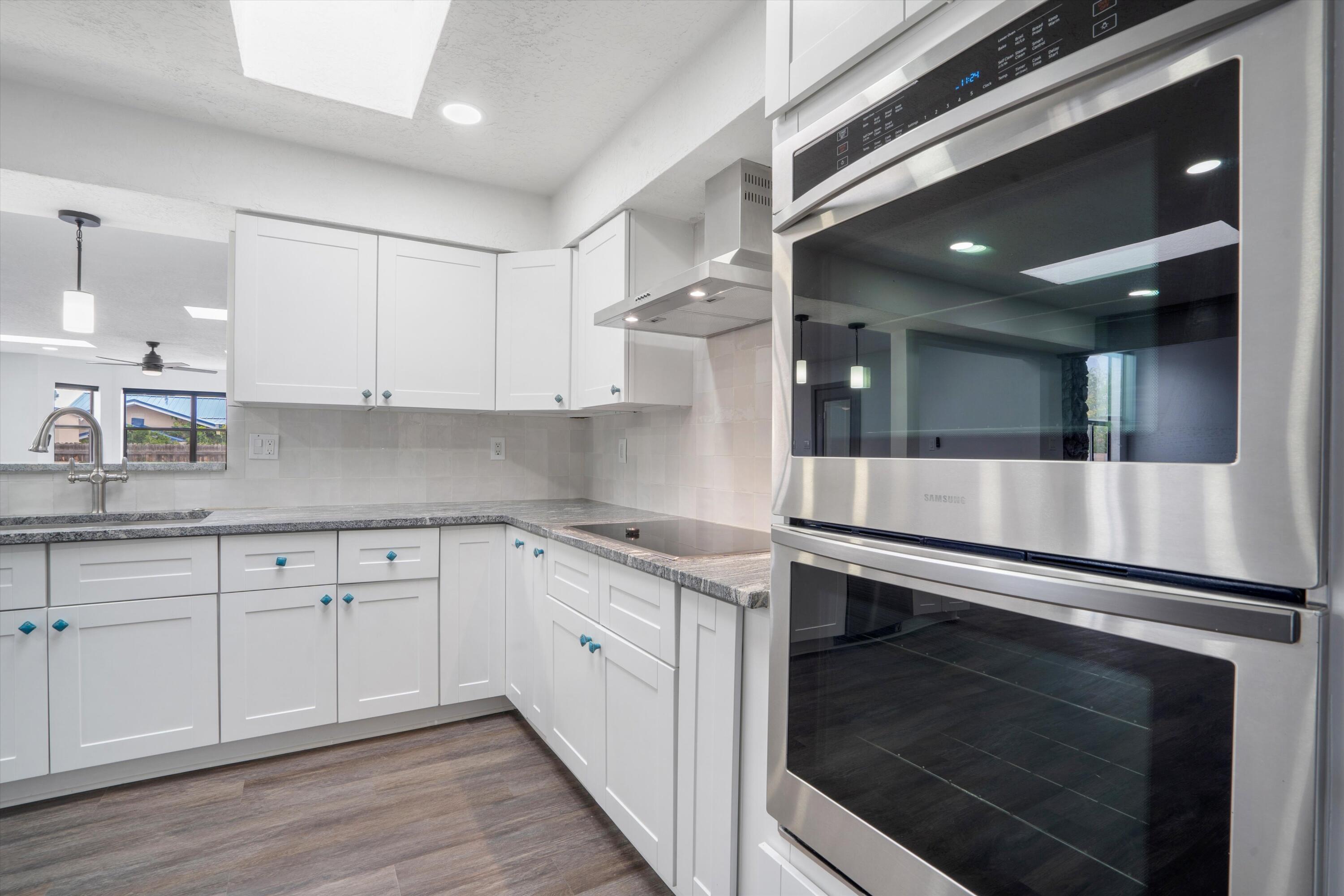 3900 SAINT ANDREWS Drive SE