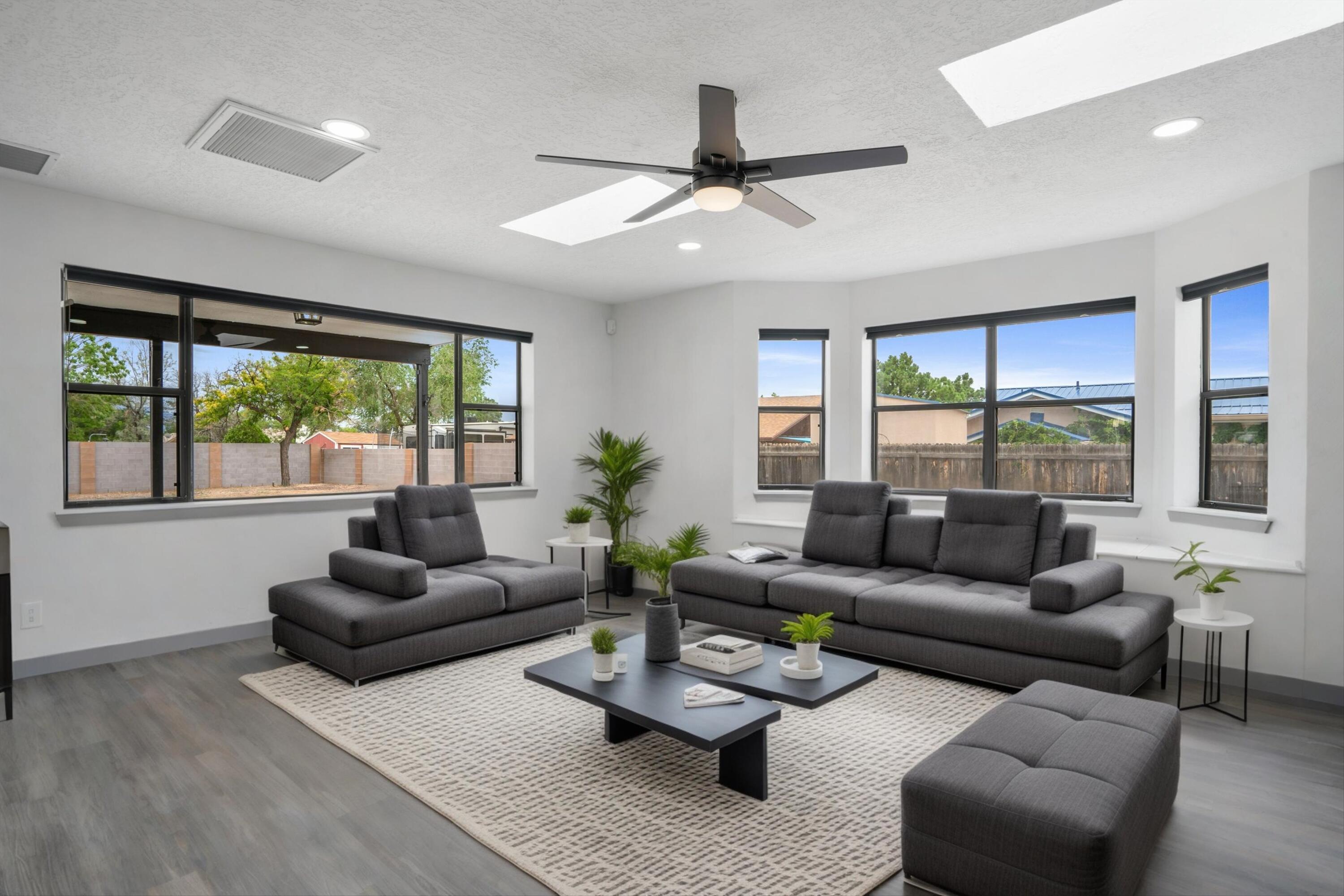 3900 SAINT ANDREWS Drive SE