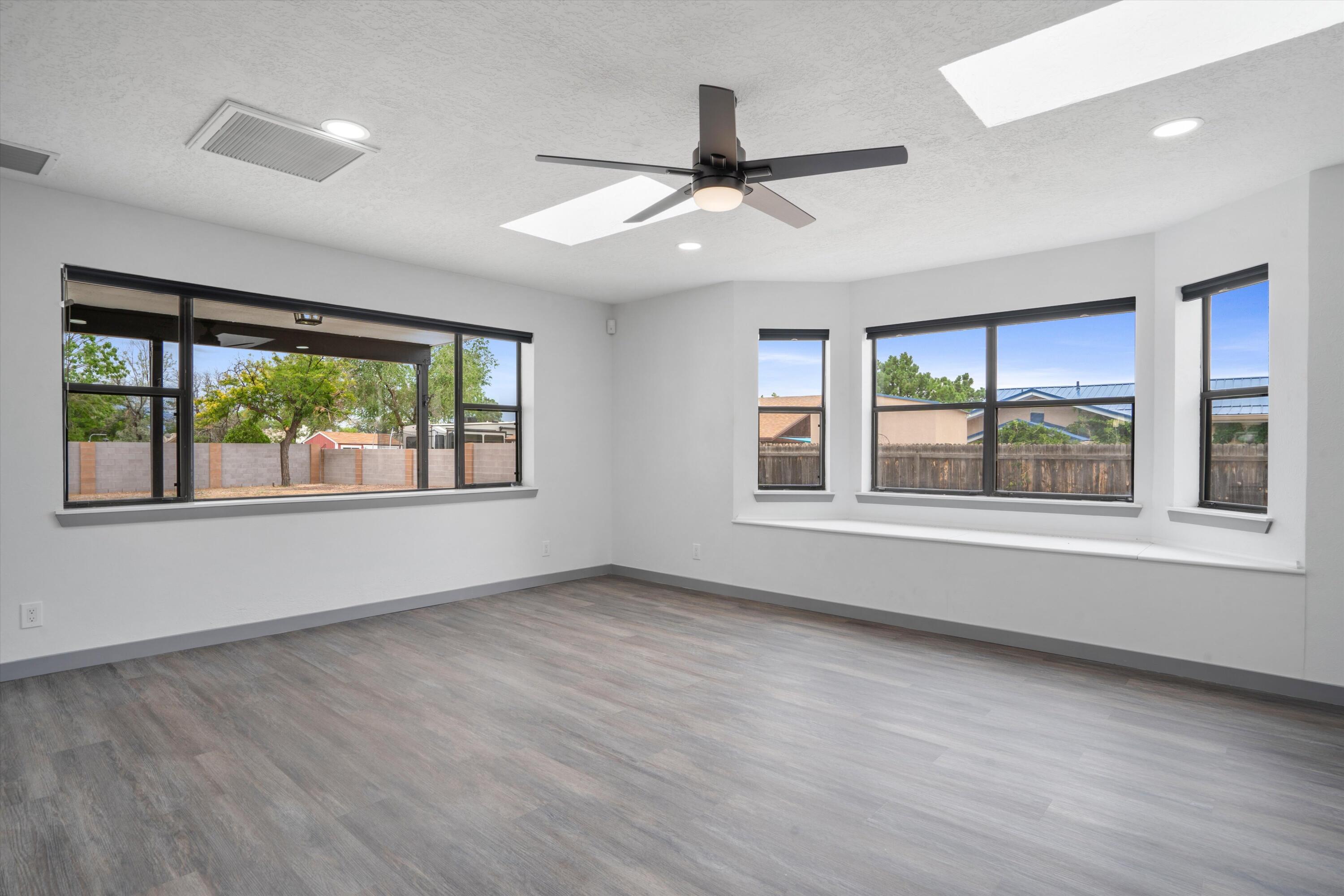 3900 SAINT ANDREWS Drive SE