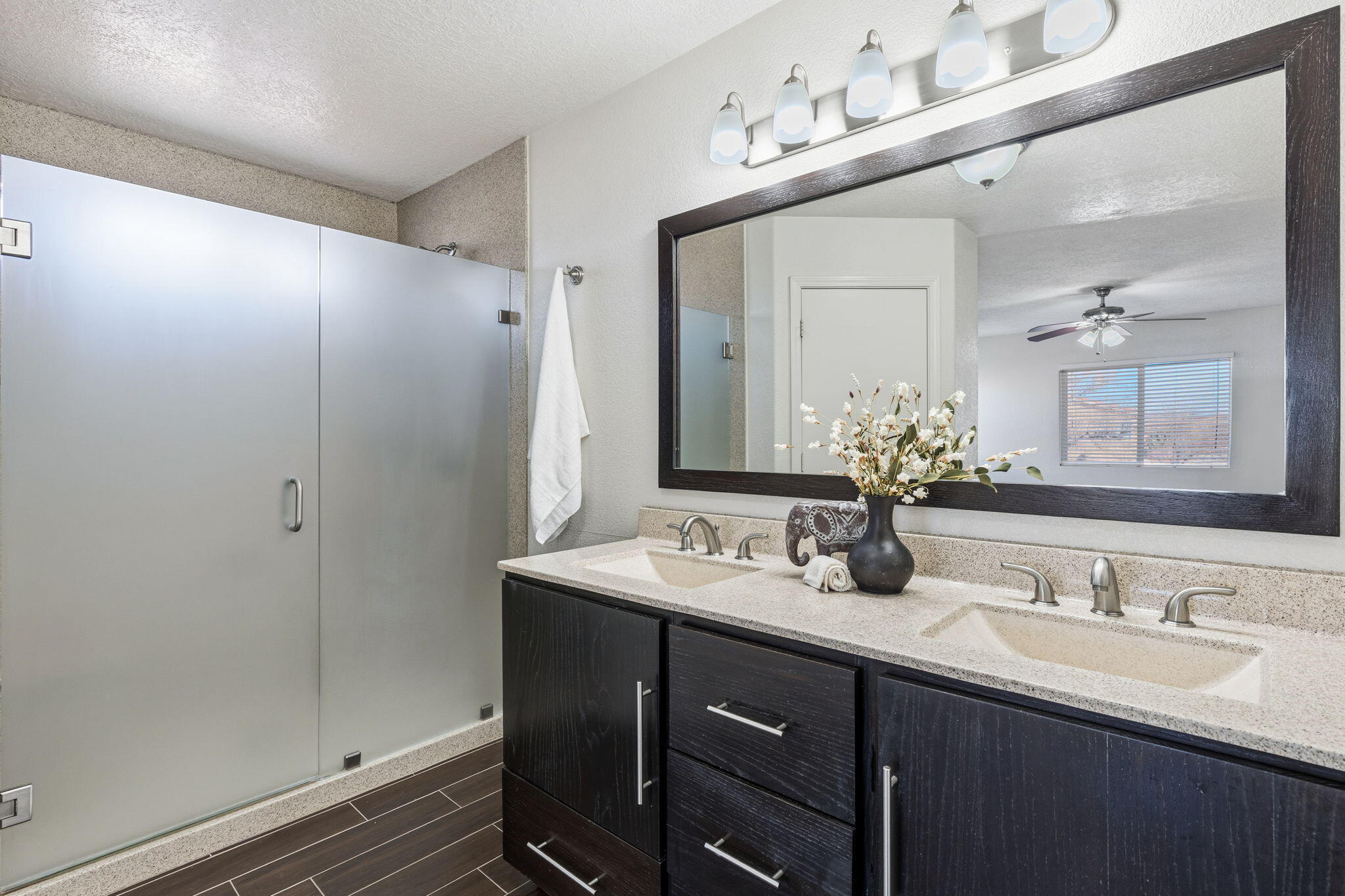 7564 CRICKET HILL Drive NE