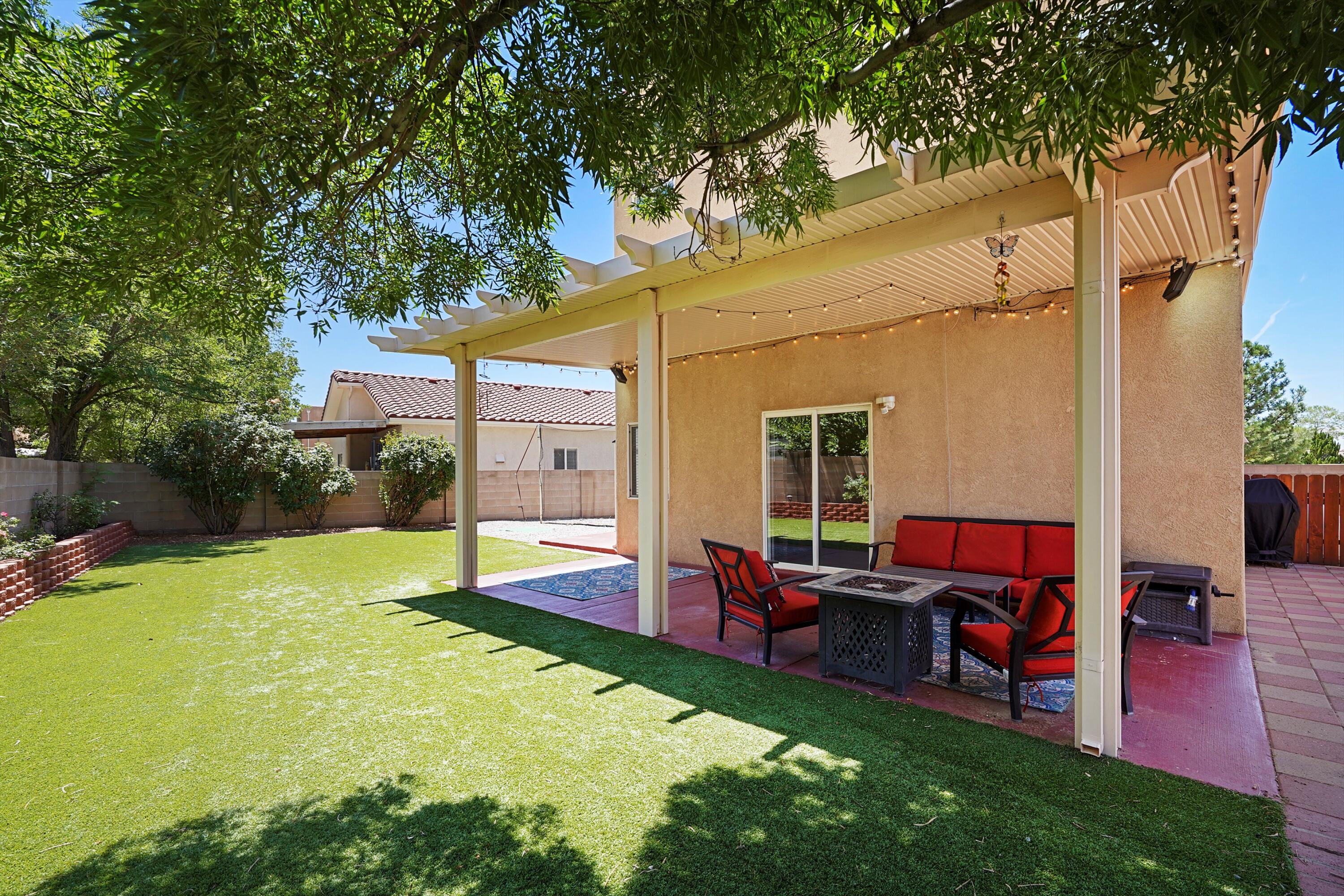 7564 CRICKET HILL Drive NE