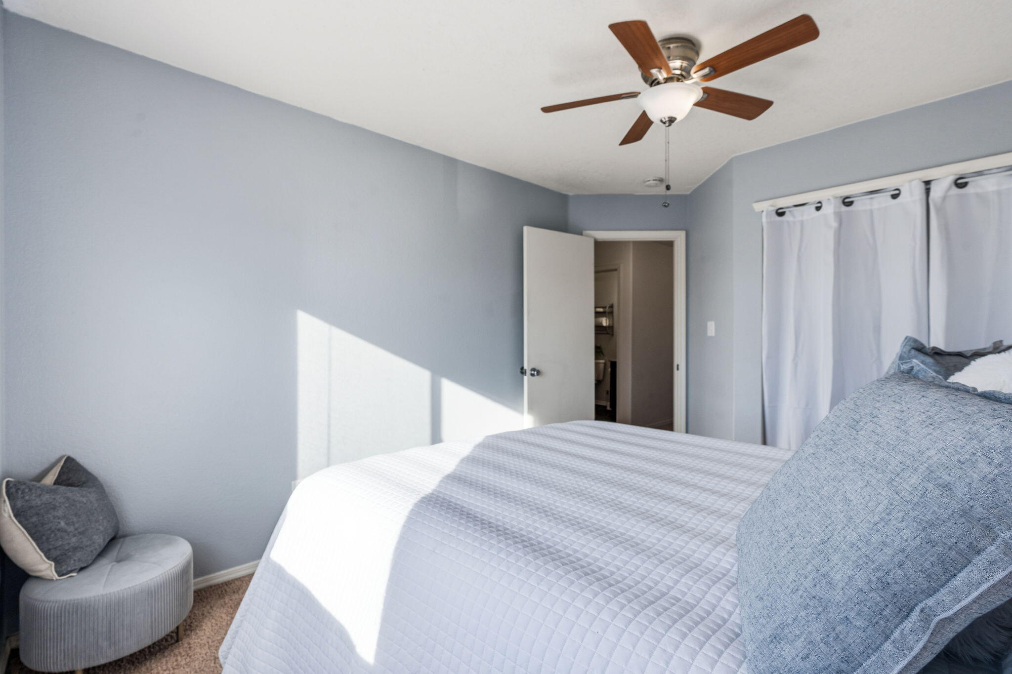 7564 CRICKET HILL Drive NE