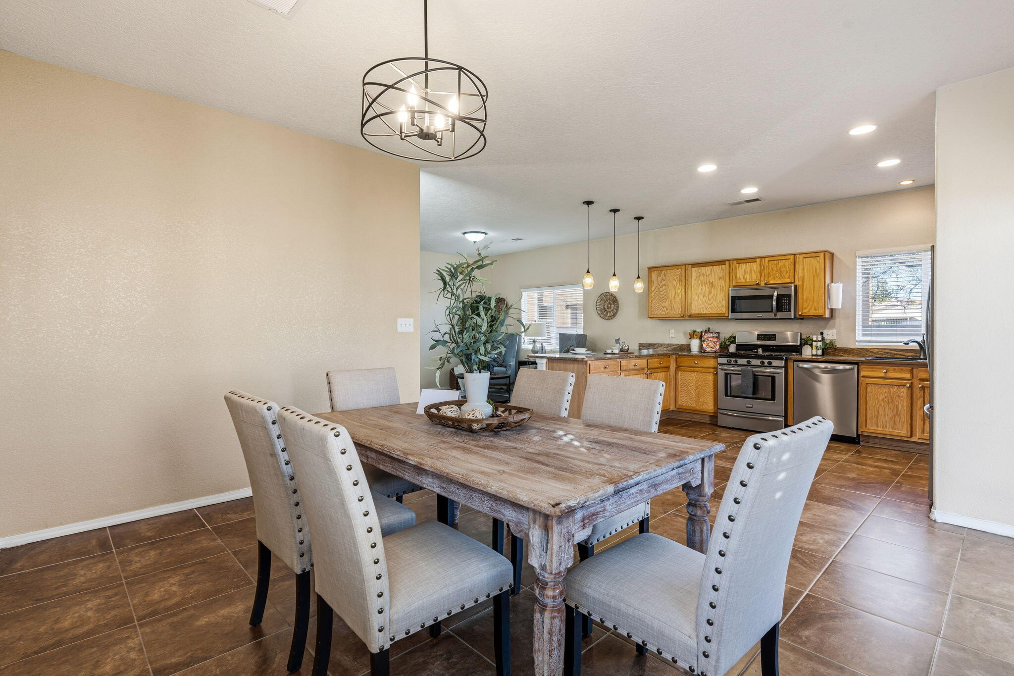 7564 CRICKET HILL Drive NE