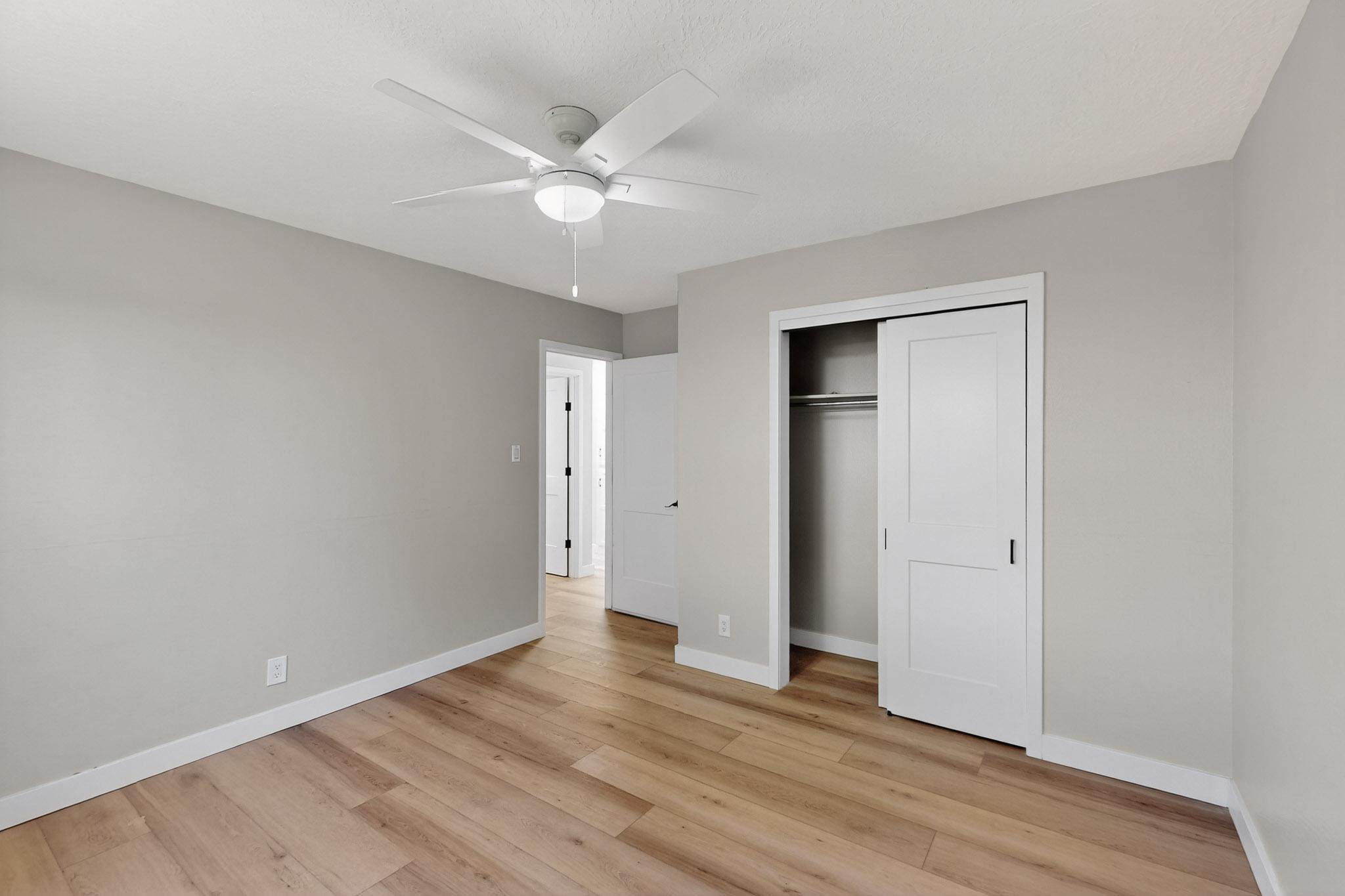 1109 PAISANO Street NE