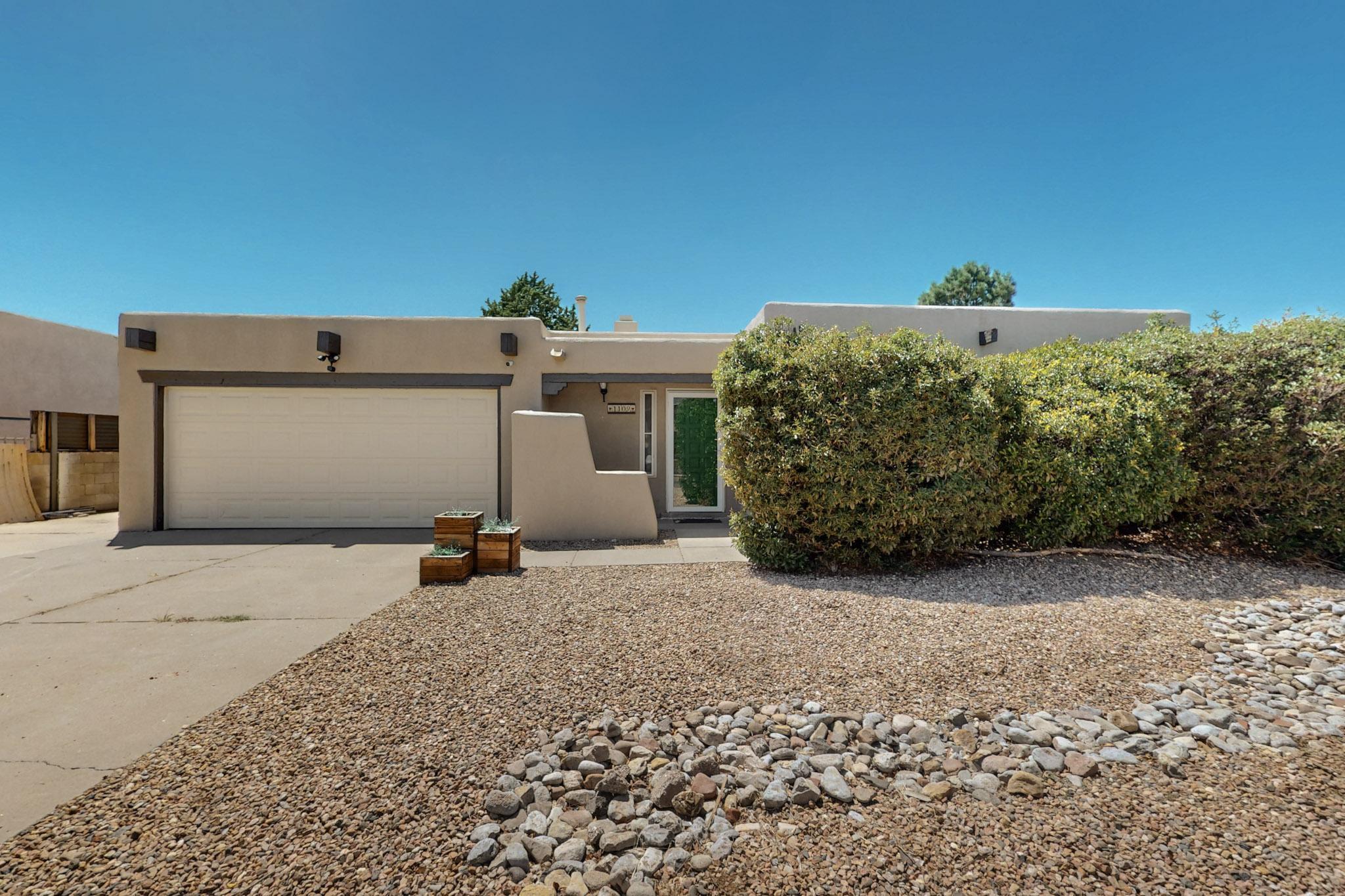 1109 PAISANO Street NE