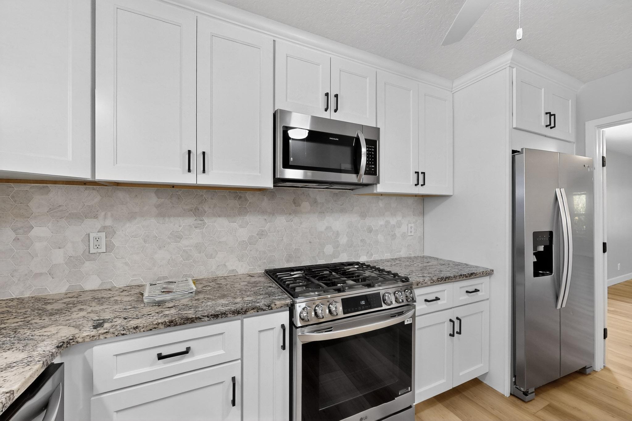 1109 PAISANO Street NE