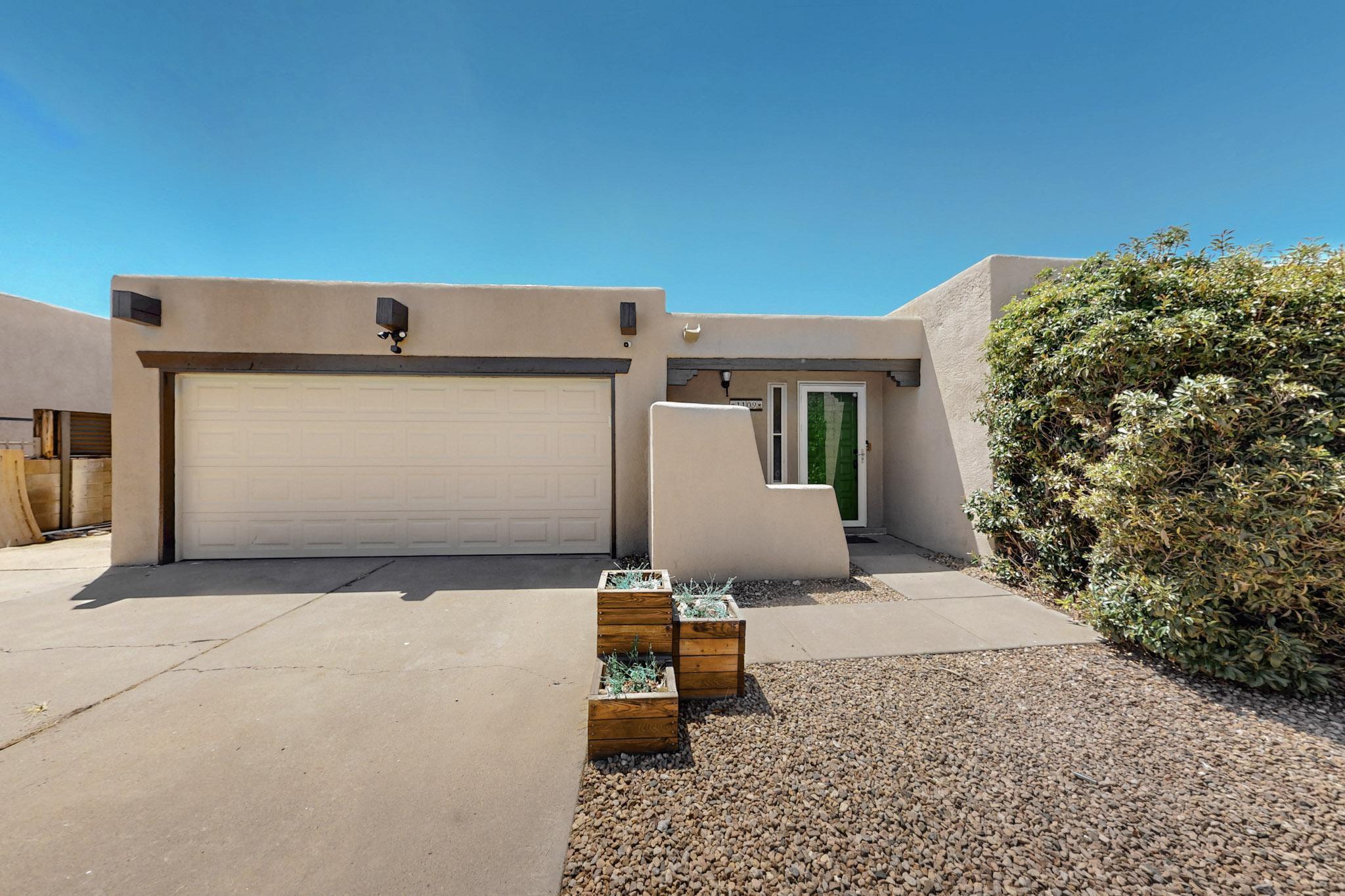 1109 PAISANO Street NE