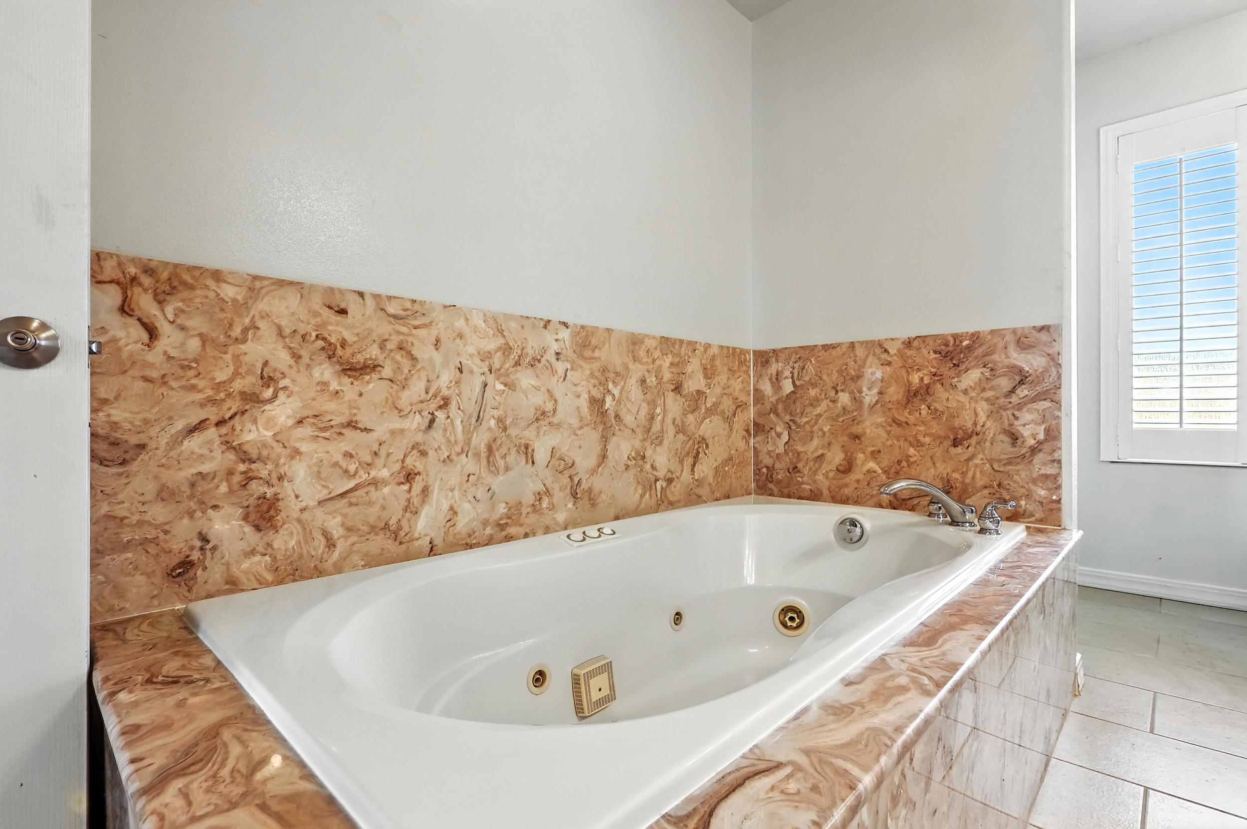 109 JARVIS Place
