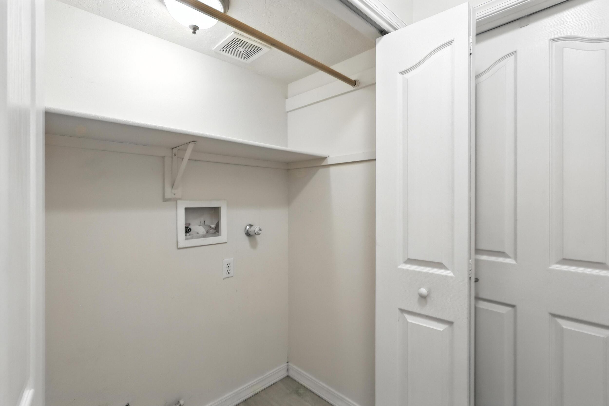 109 JARVIS Place
