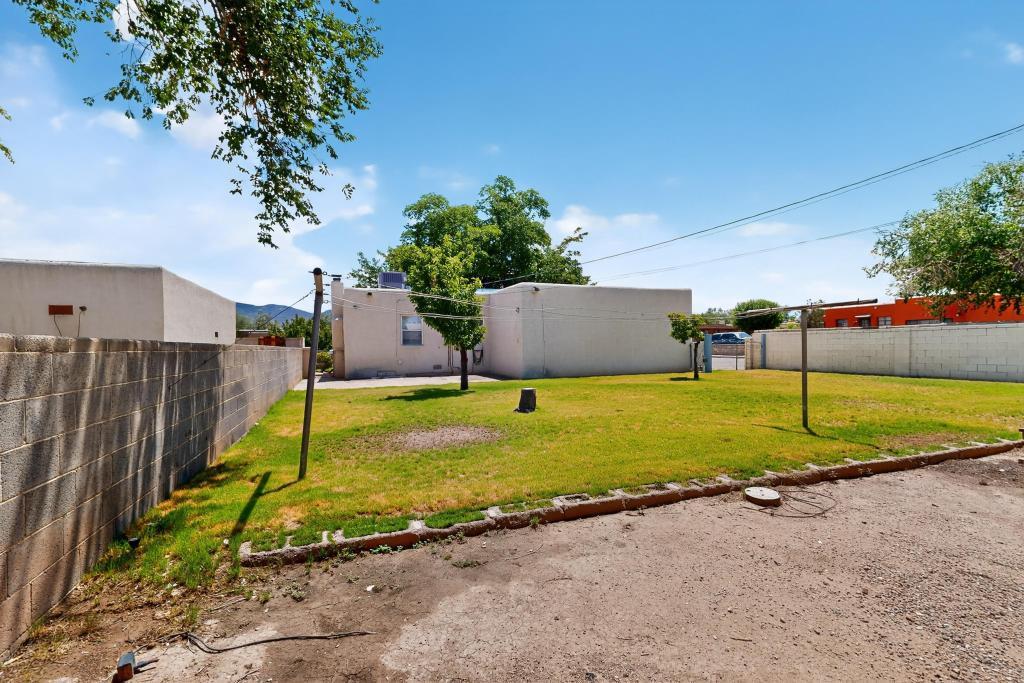 401 GENERAL CHENNAULT Street NE