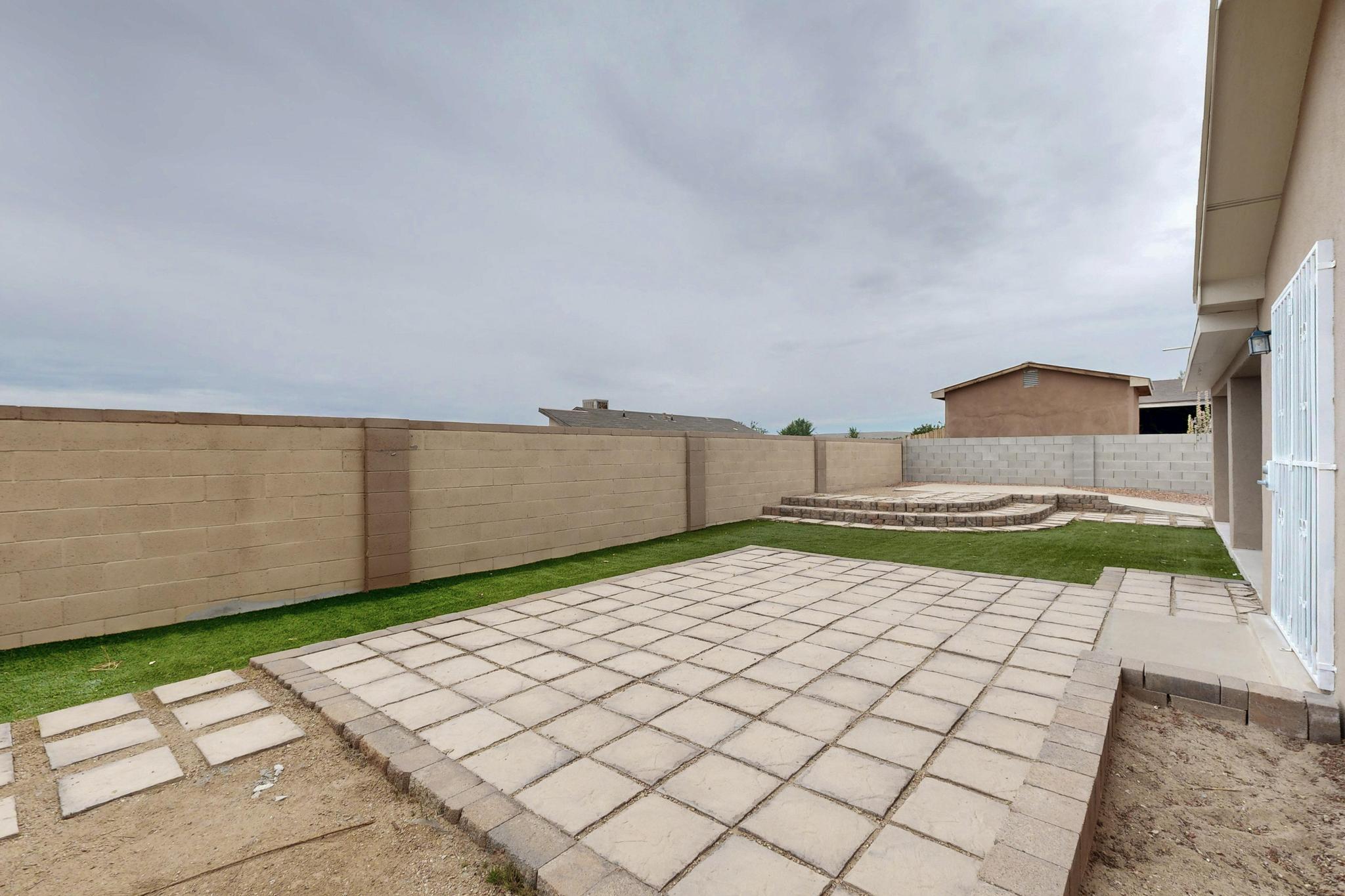 7808 AUTUMN CANYON Road SW