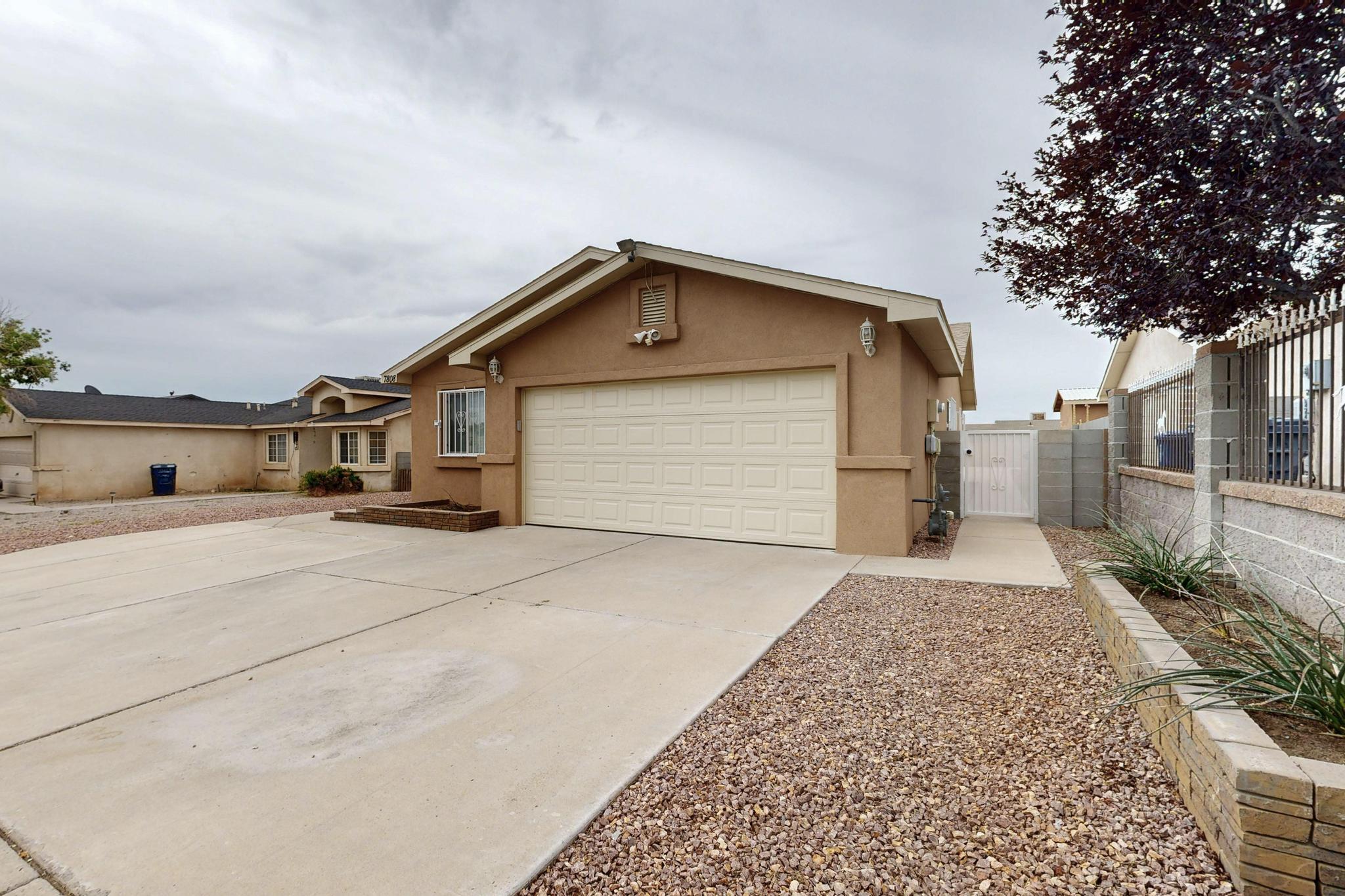 7808 AUTUMN CANYON Road SW