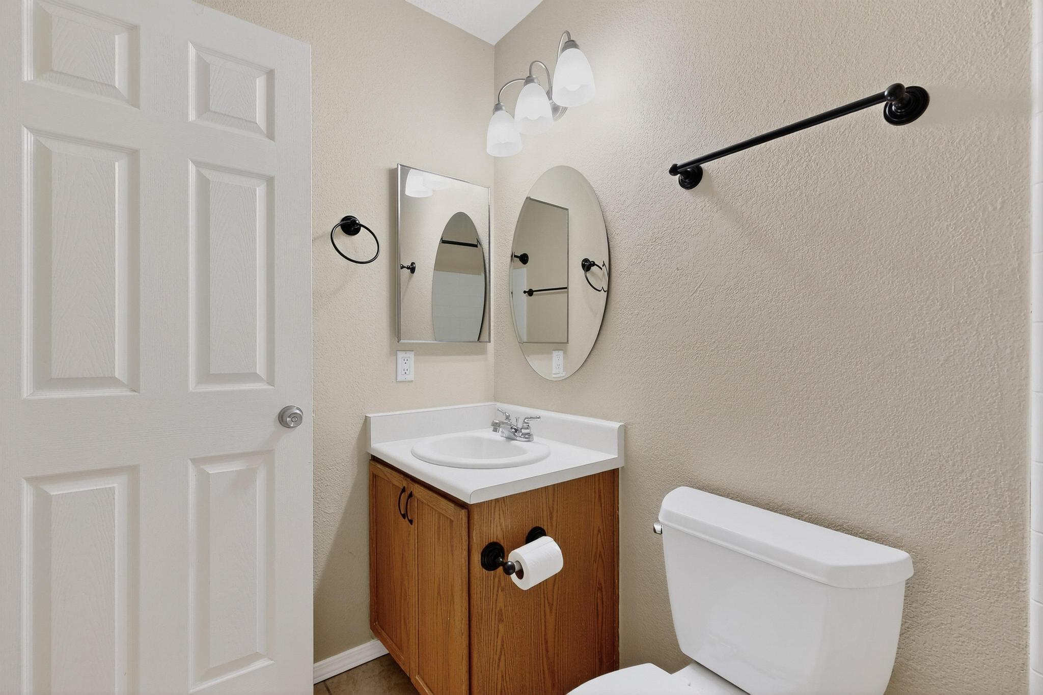 7808 AUTUMN CANYON Road SW