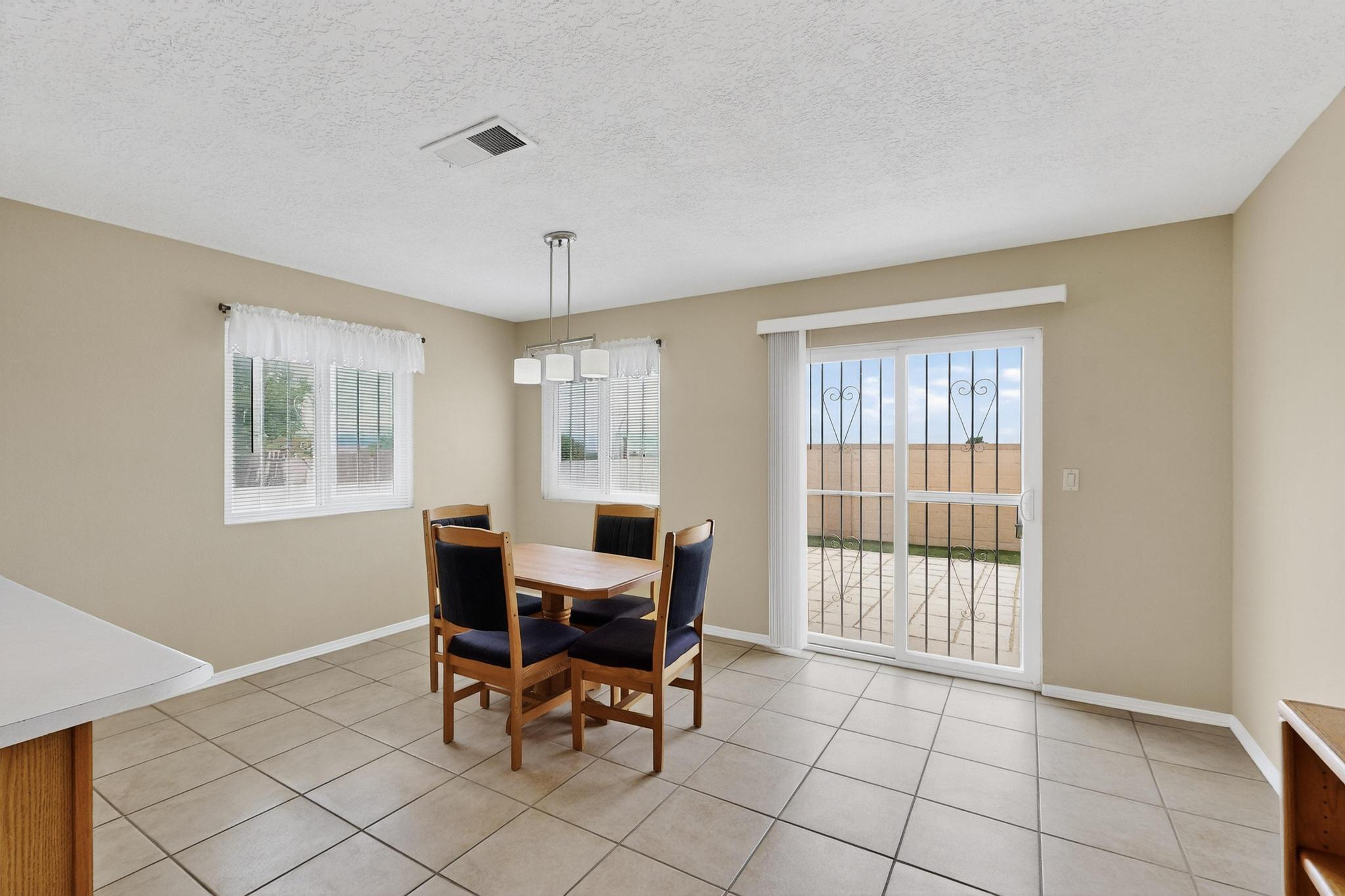 7808 AUTUMN CANYON Road SW