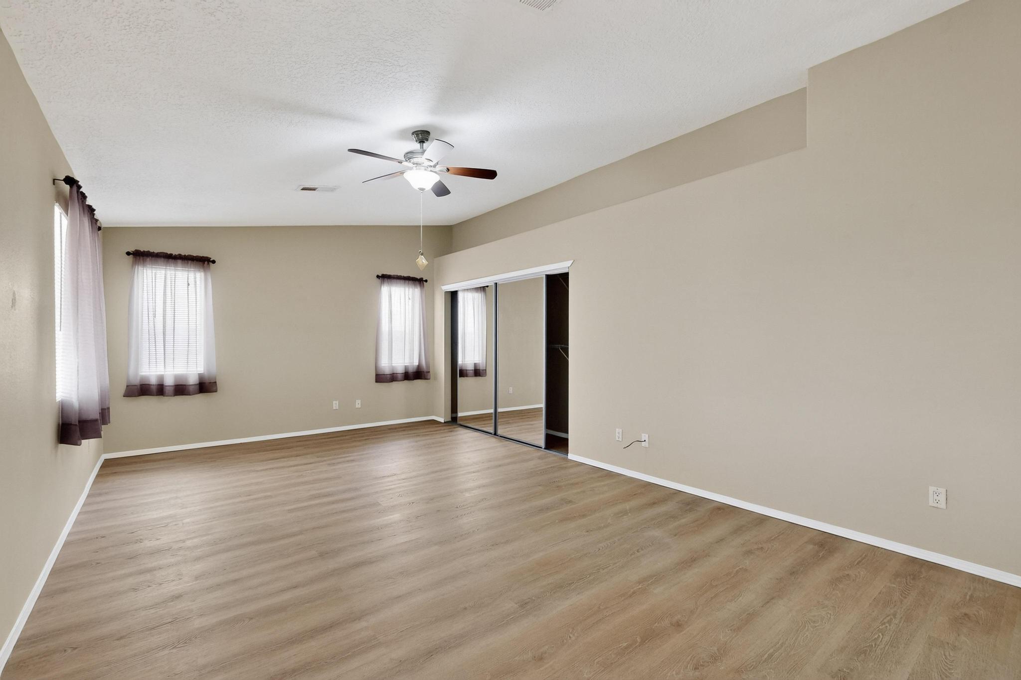 7808 AUTUMN CANYON Road SW