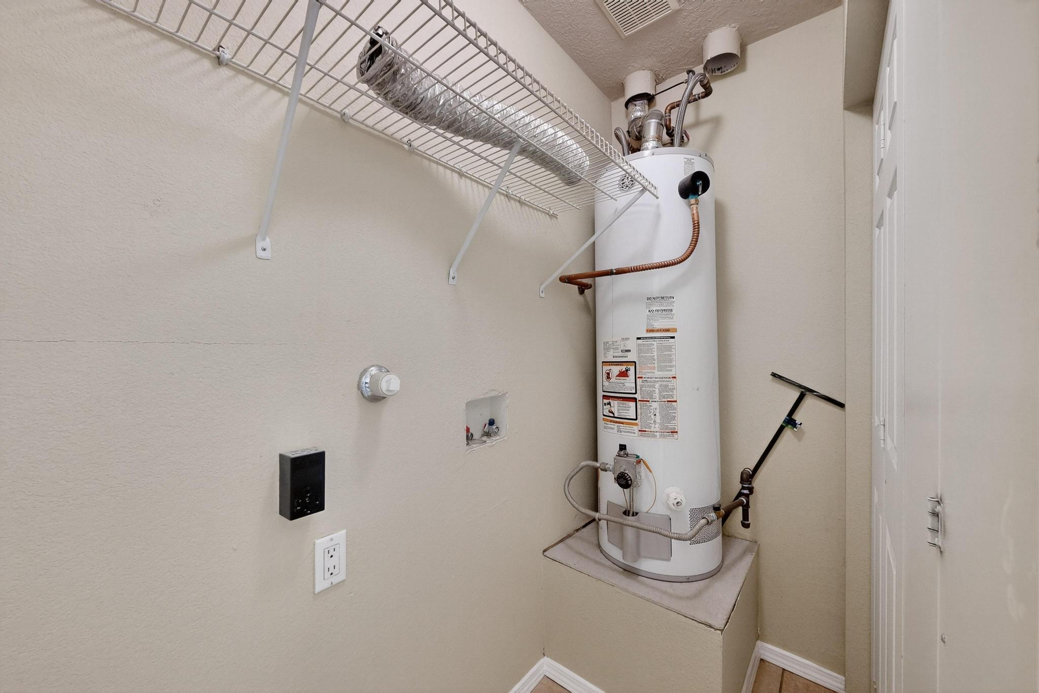 7808 AUTUMN CANYON Road SW