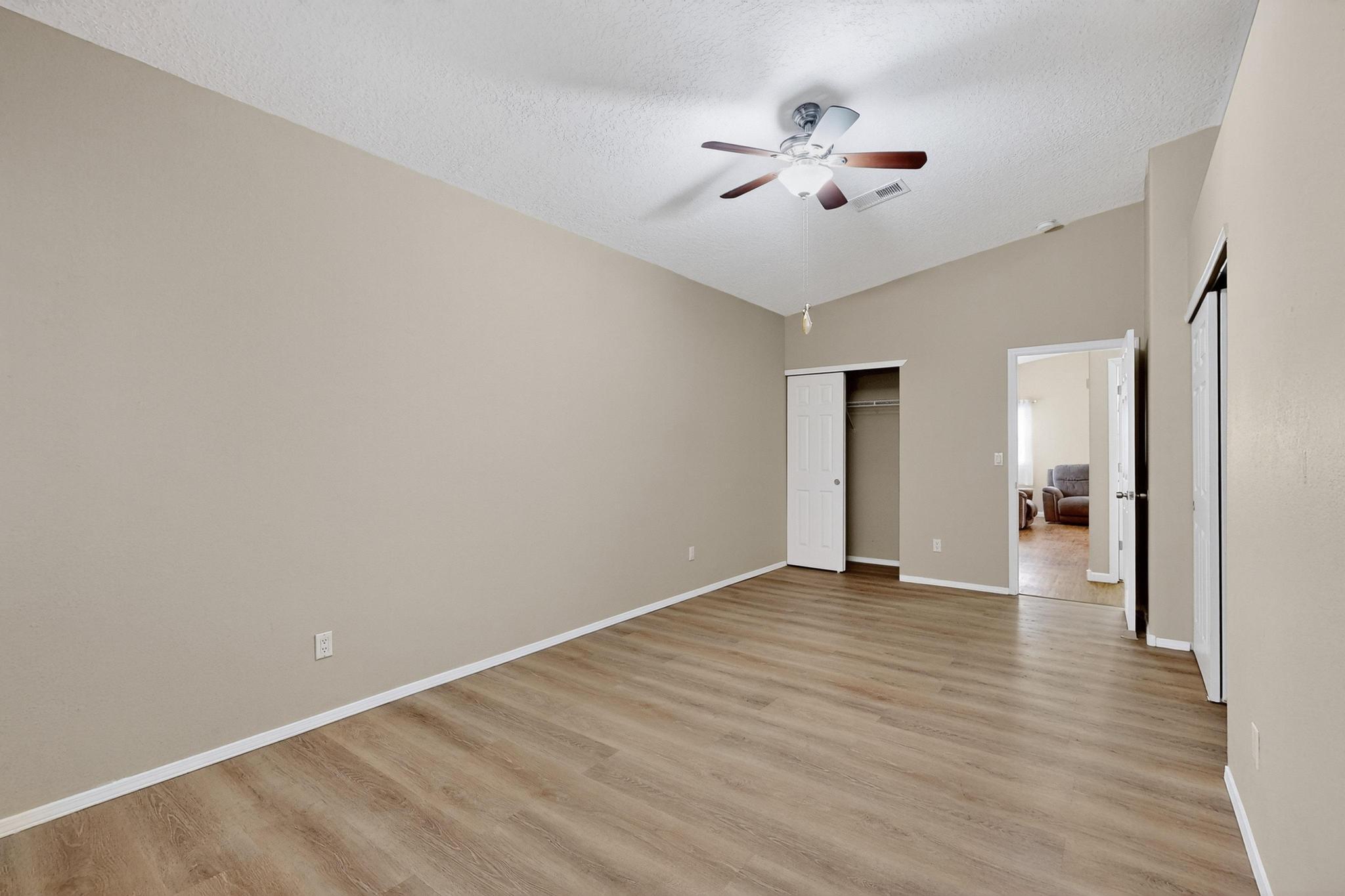 7808 AUTUMN CANYON Road SW