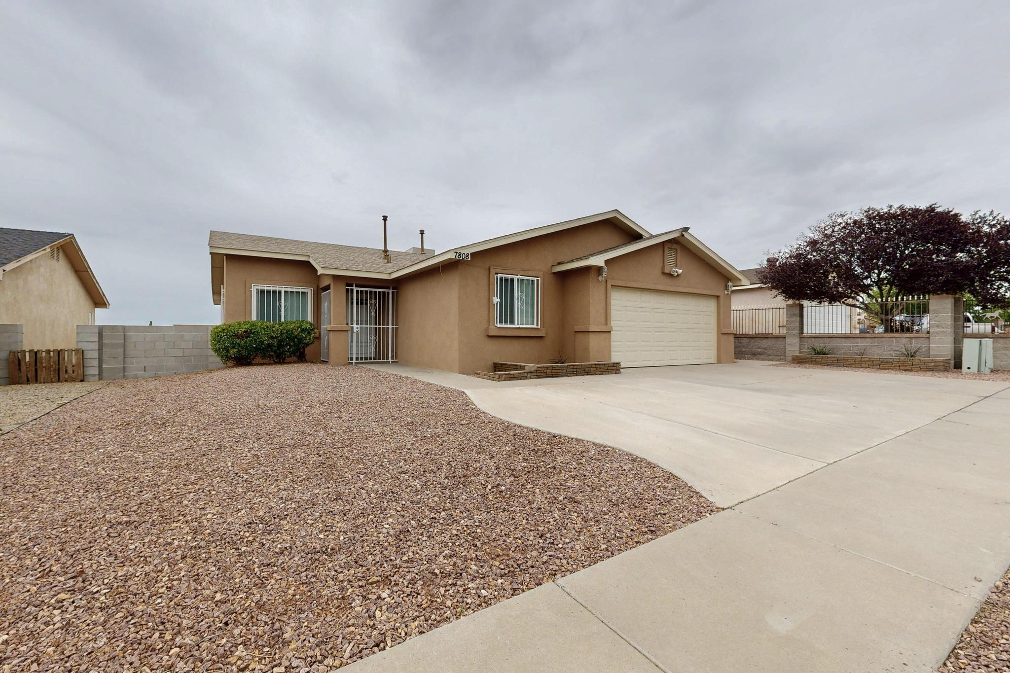 7808 AUTUMN CANYON Road SW