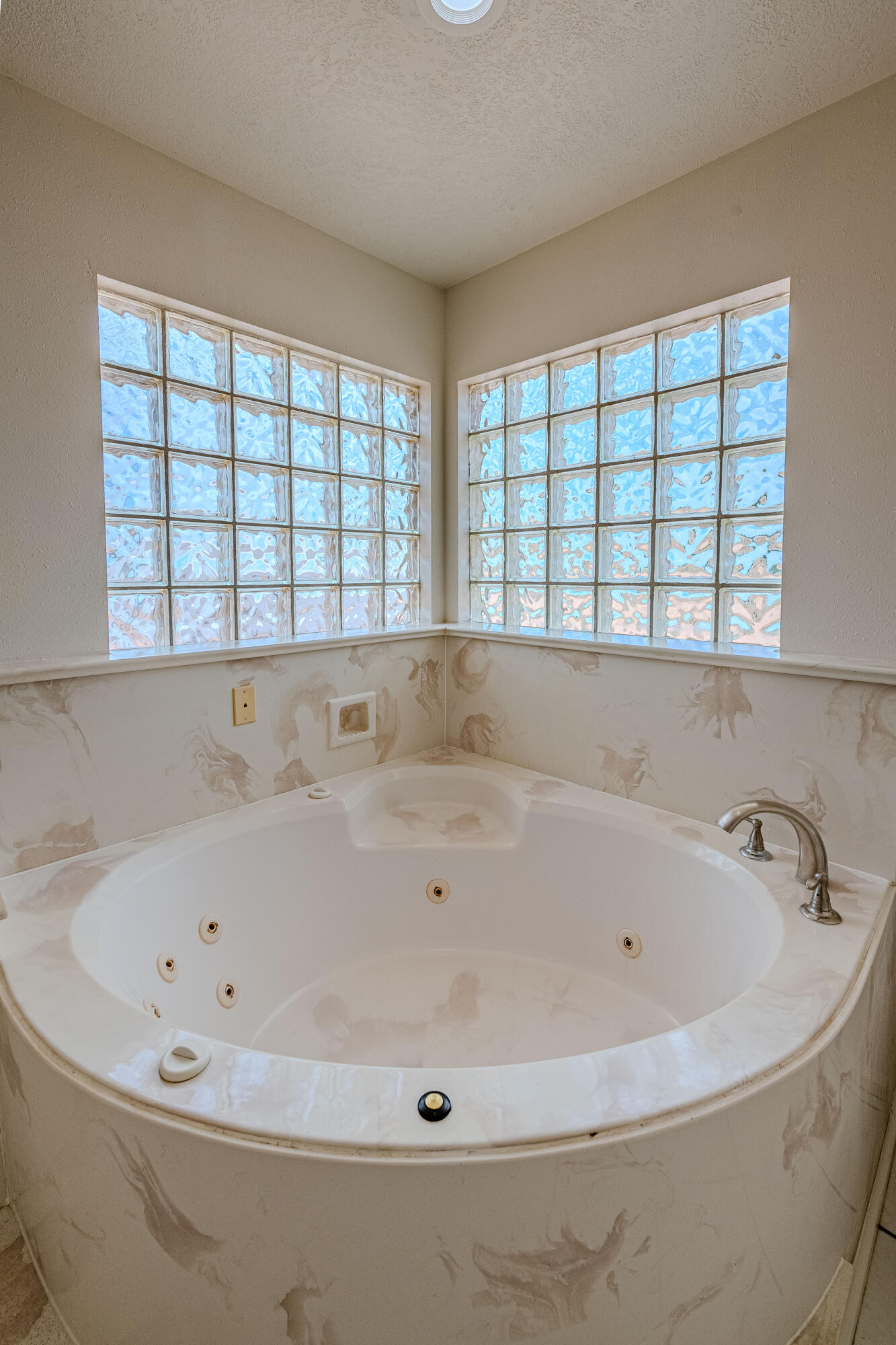 143 VAN CAMP Boulevard