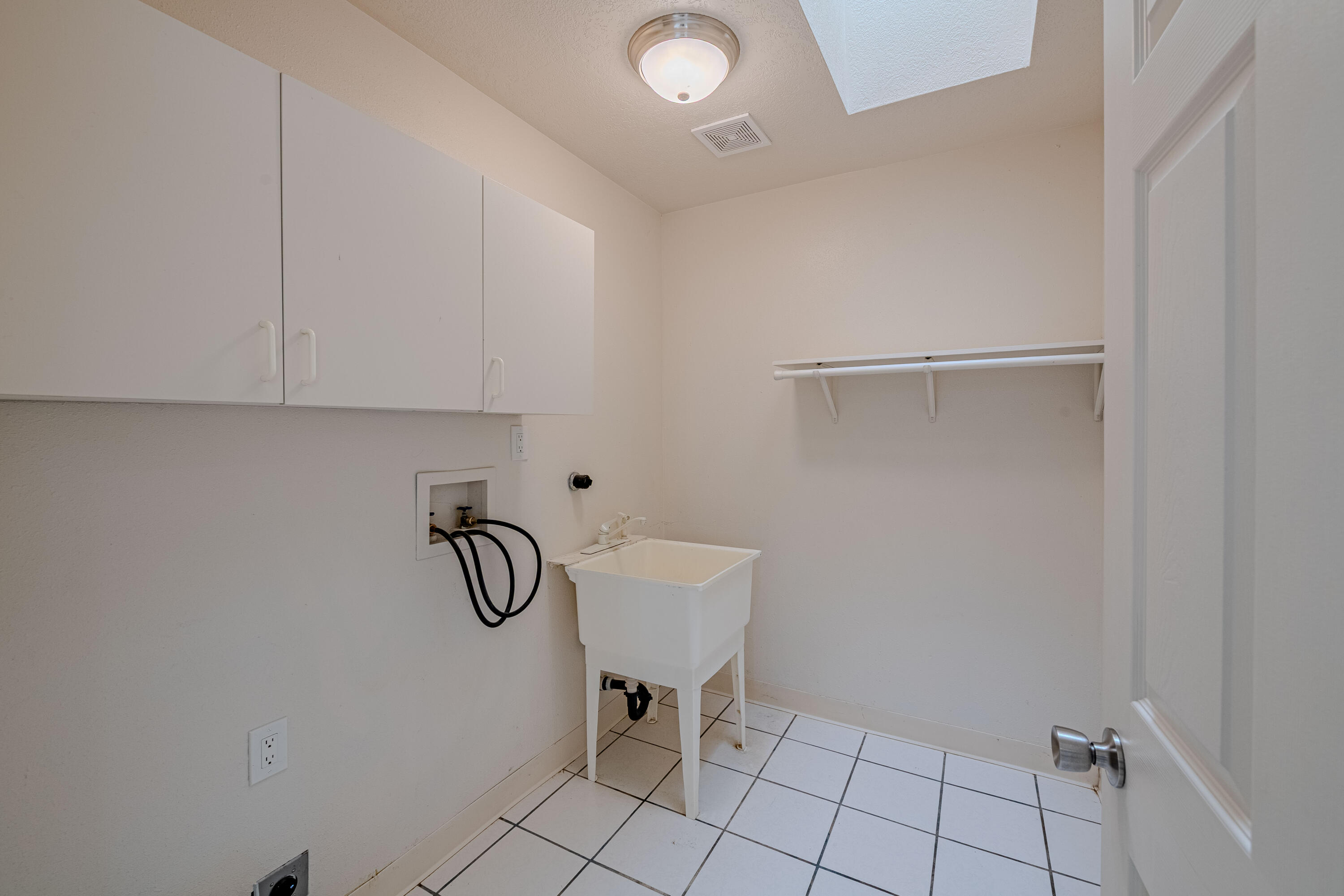 143 VAN CAMP Boulevard