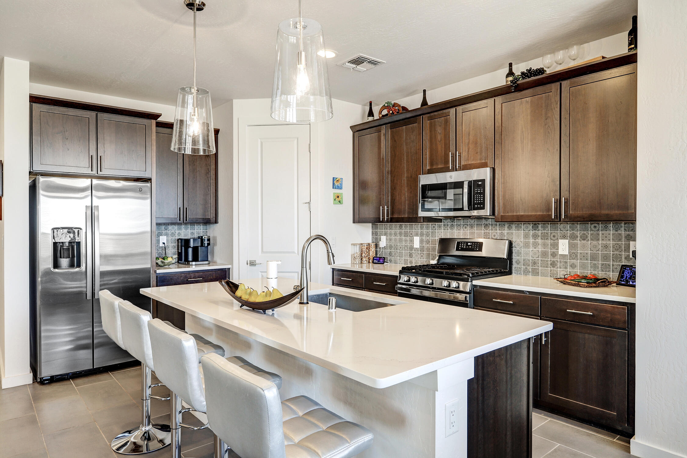 1805 SUNSET Street SE