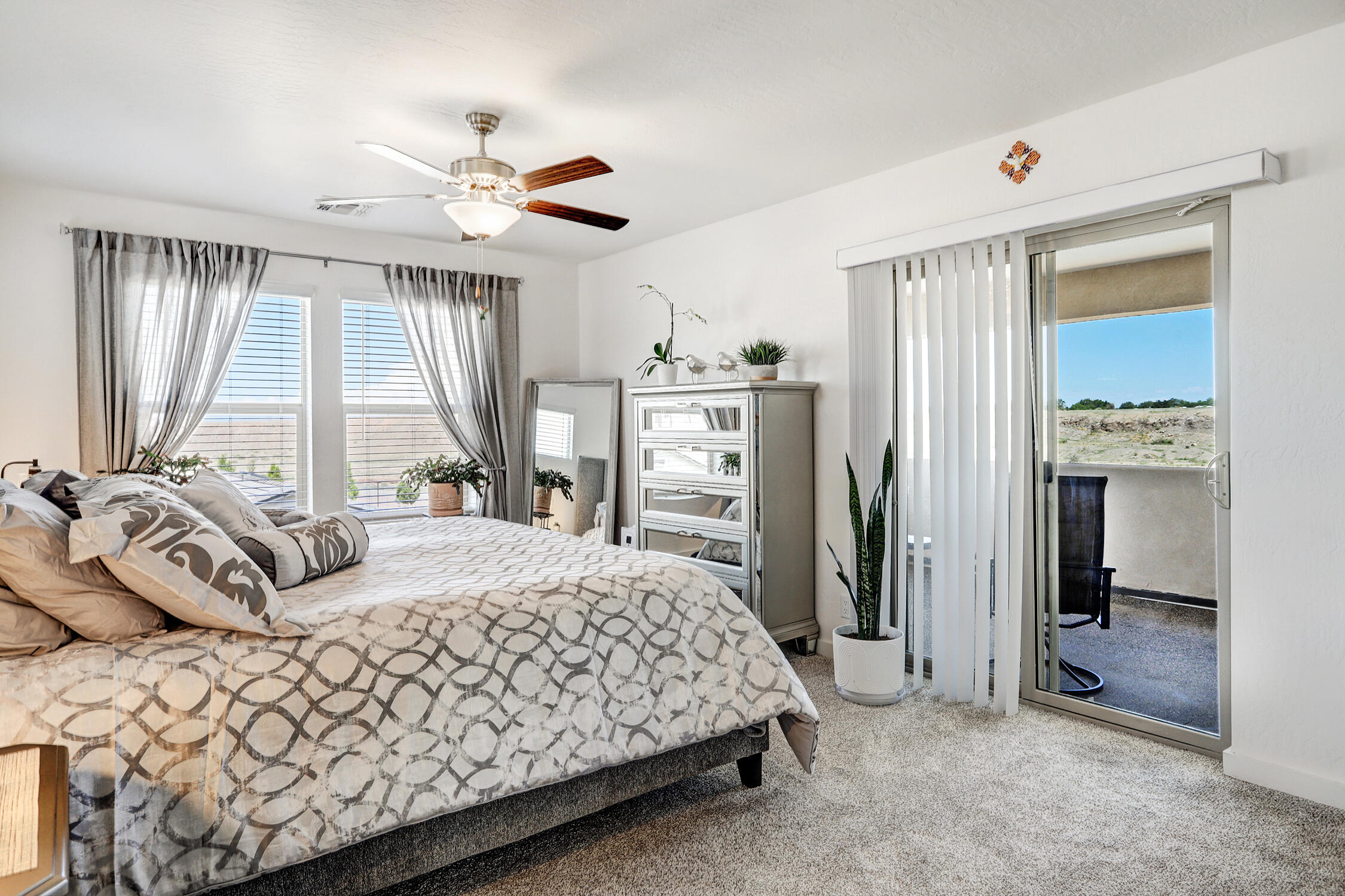 1805 SUNSET Street SE