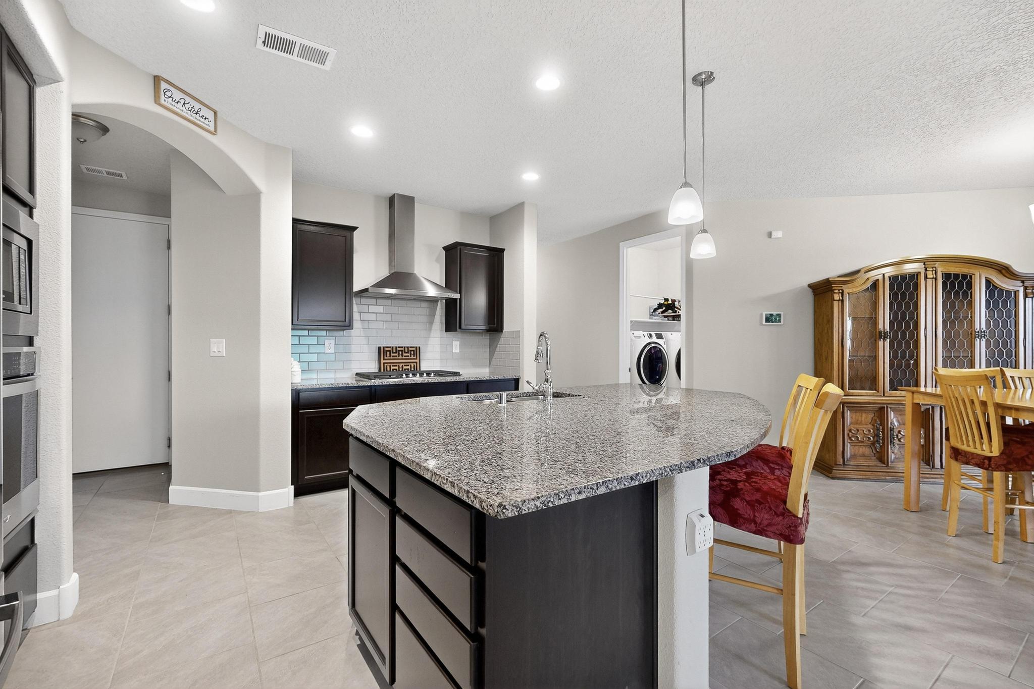 4218 SUMMIT PARK Road NE