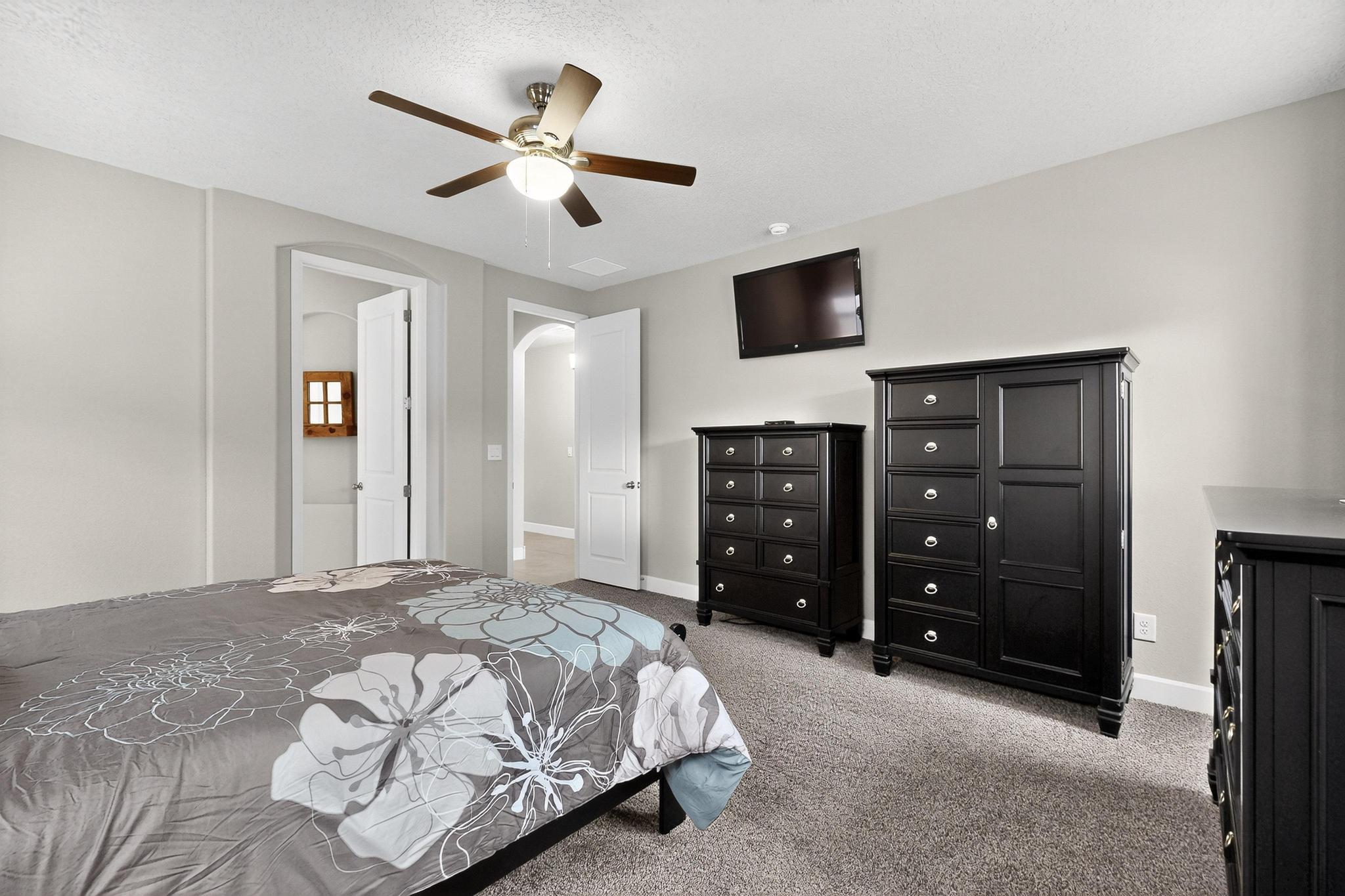 4218 SUMMIT PARK Road NE