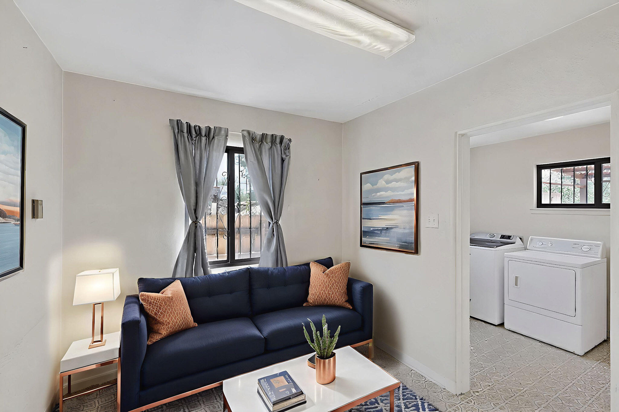 701 Palomas Drive SE