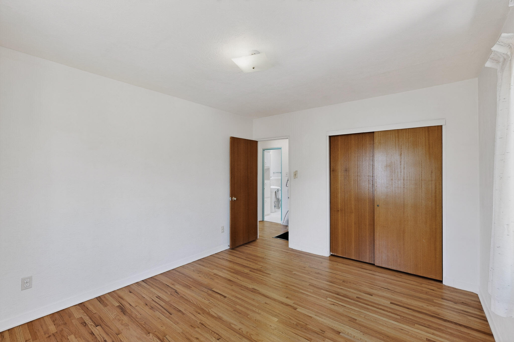 701 Palomas Drive SE