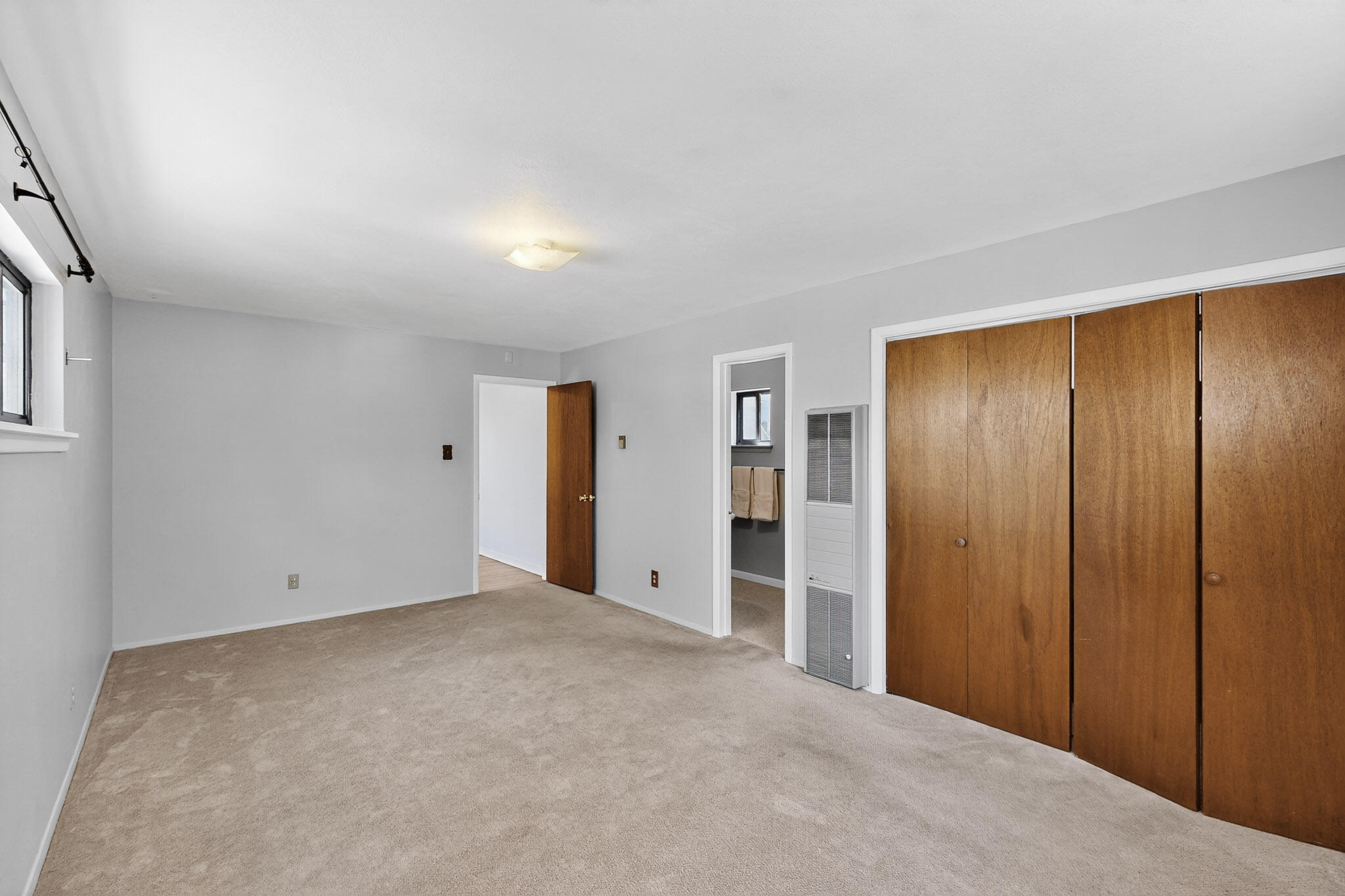 701 Palomas Drive SE