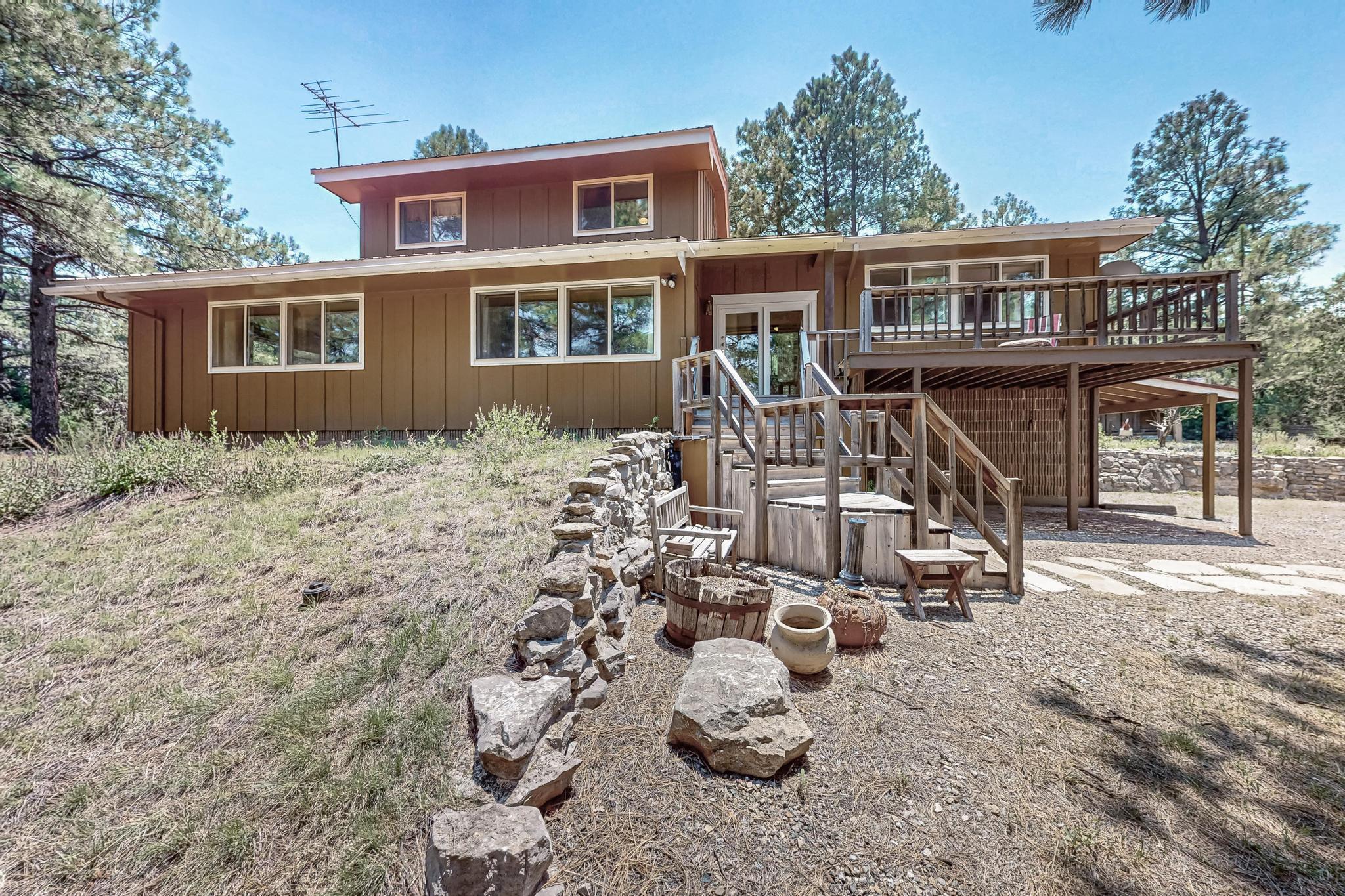 27 SUNFLOWER Drive