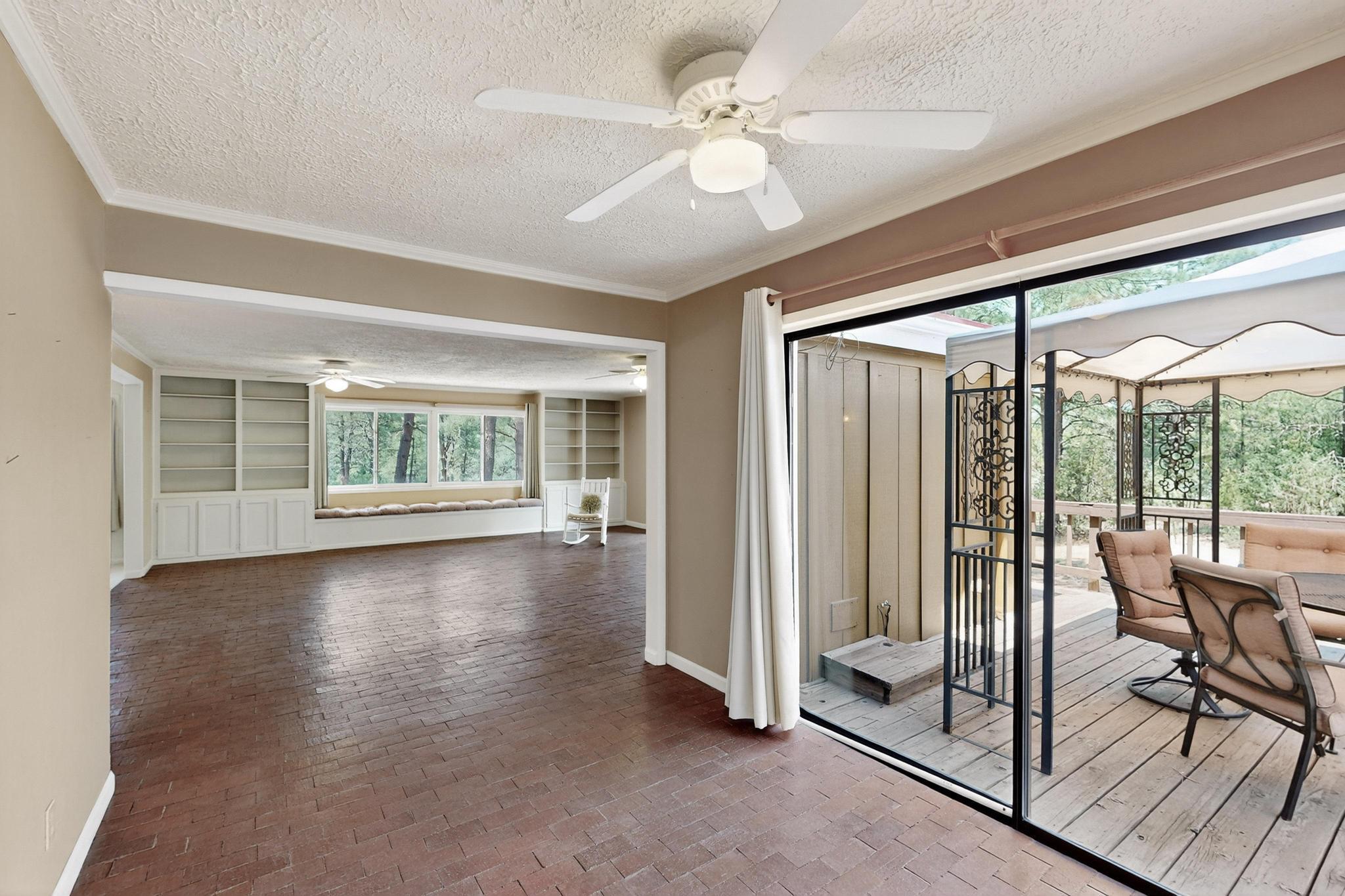 27 SUNFLOWER Drive