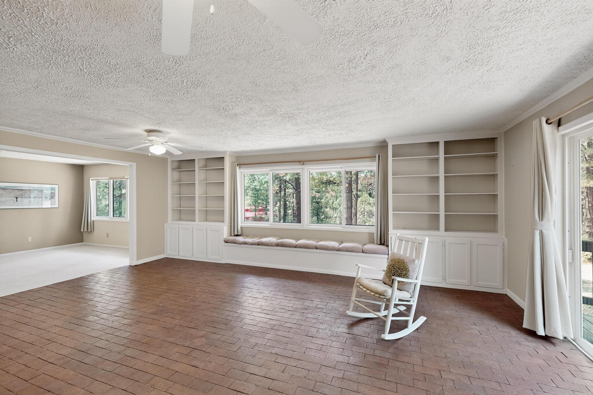 27 SUNFLOWER Drive