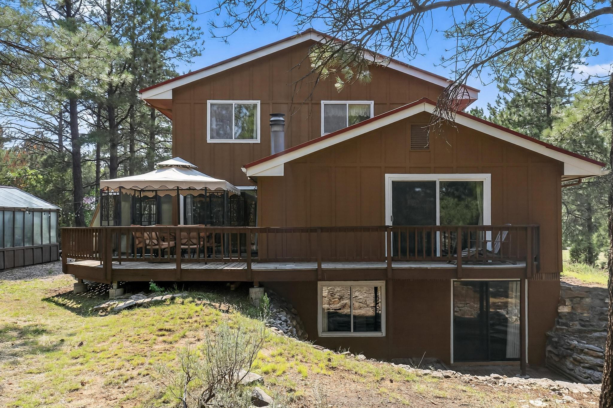 27 SUNFLOWER Drive