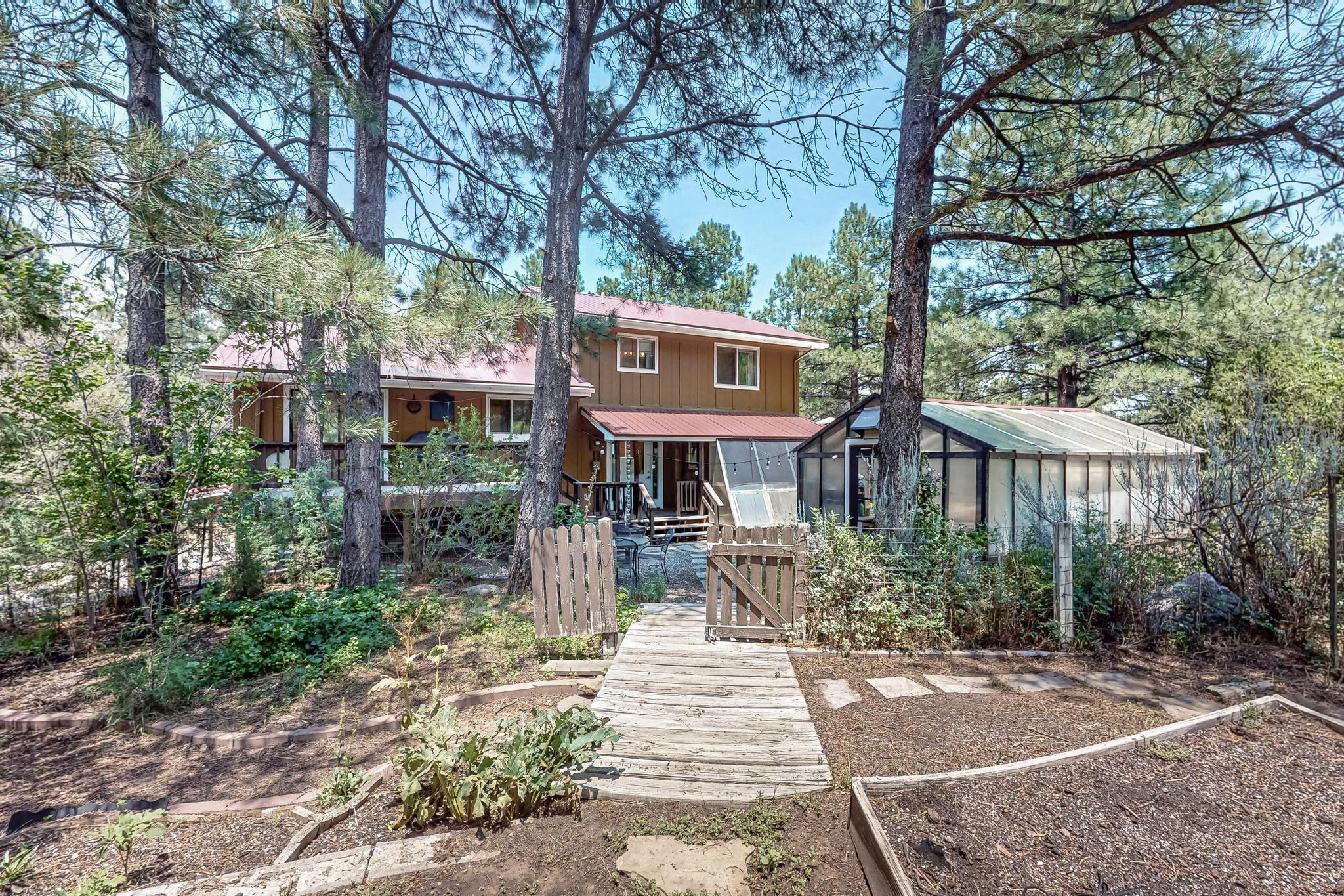 27 SUNFLOWER Drive