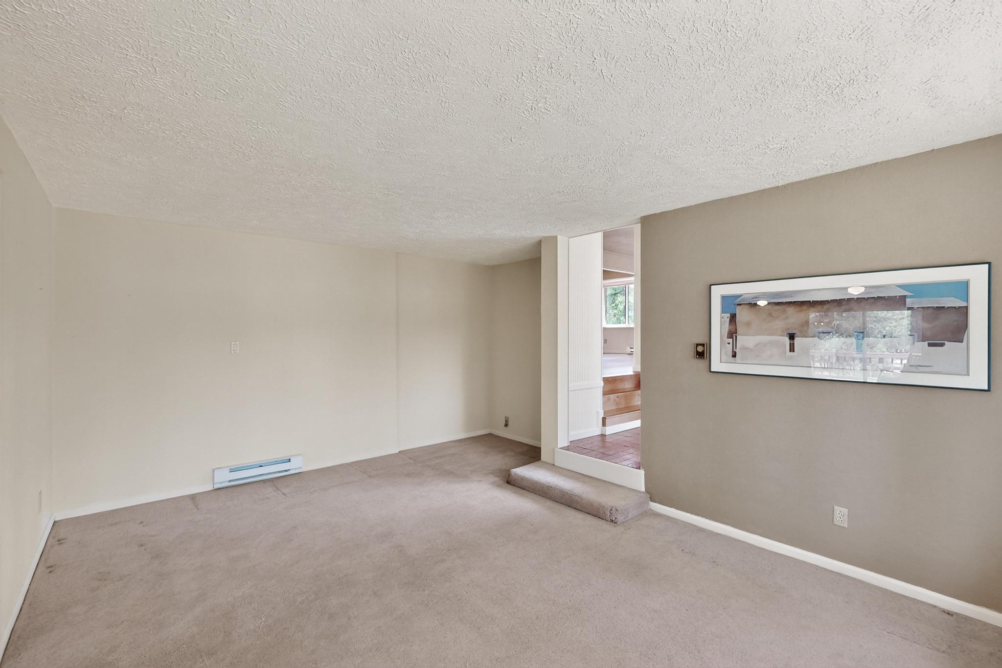 27 SUNFLOWER Drive
