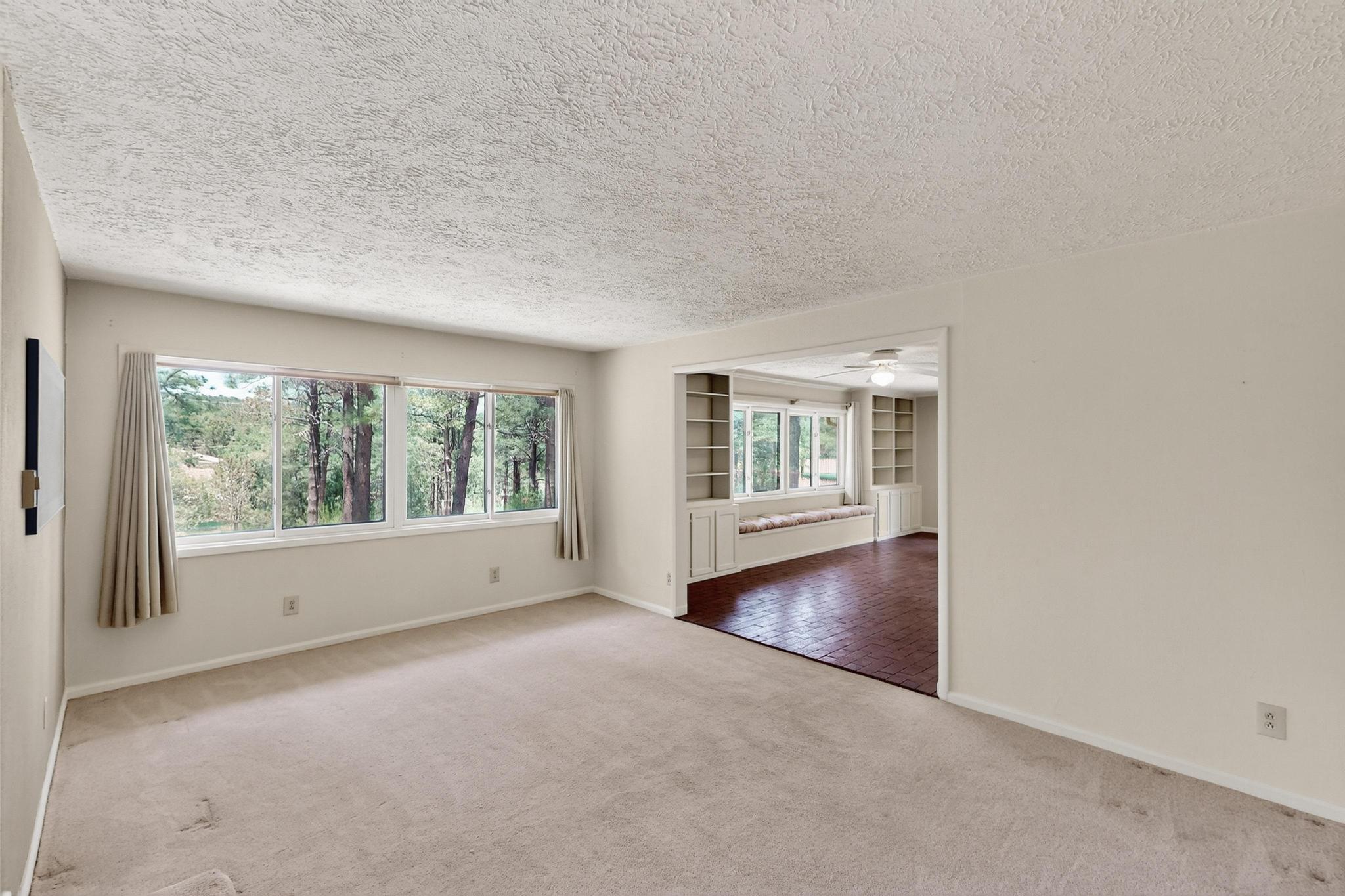 27 SUNFLOWER Drive