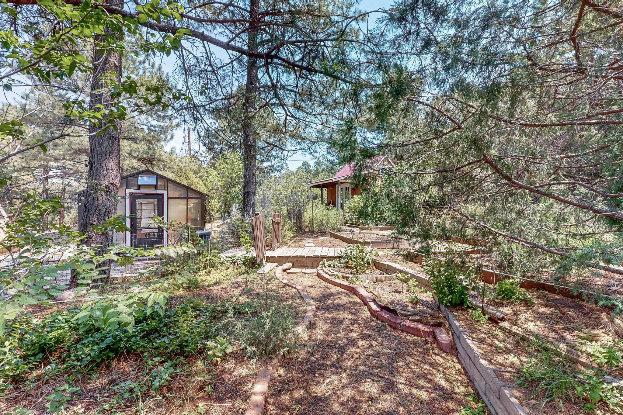 27 SUNFLOWER Drive