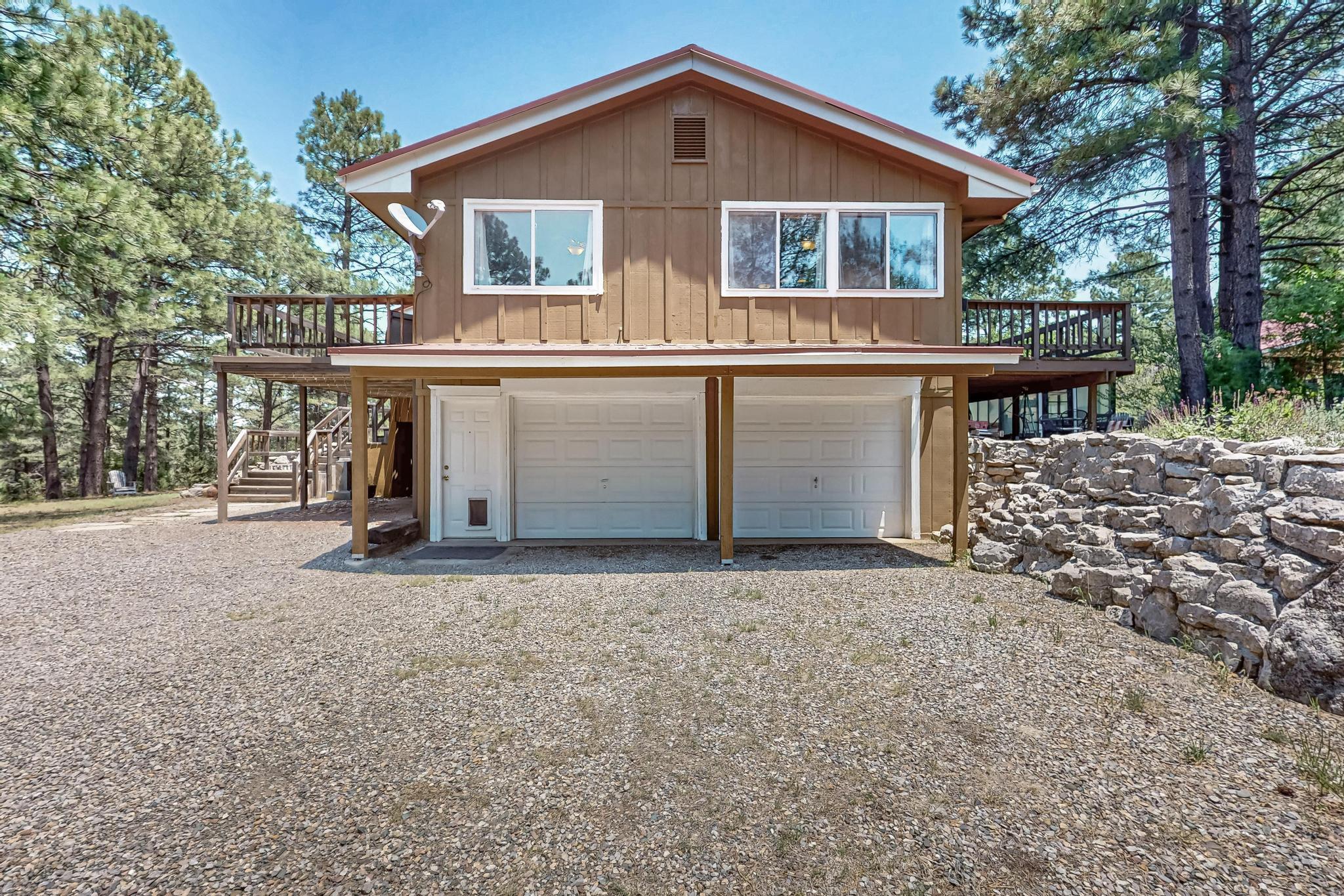 27 SUNFLOWER Drive