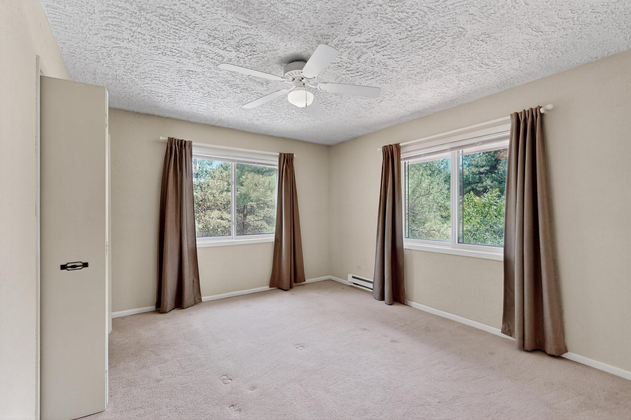 27 SUNFLOWER Drive